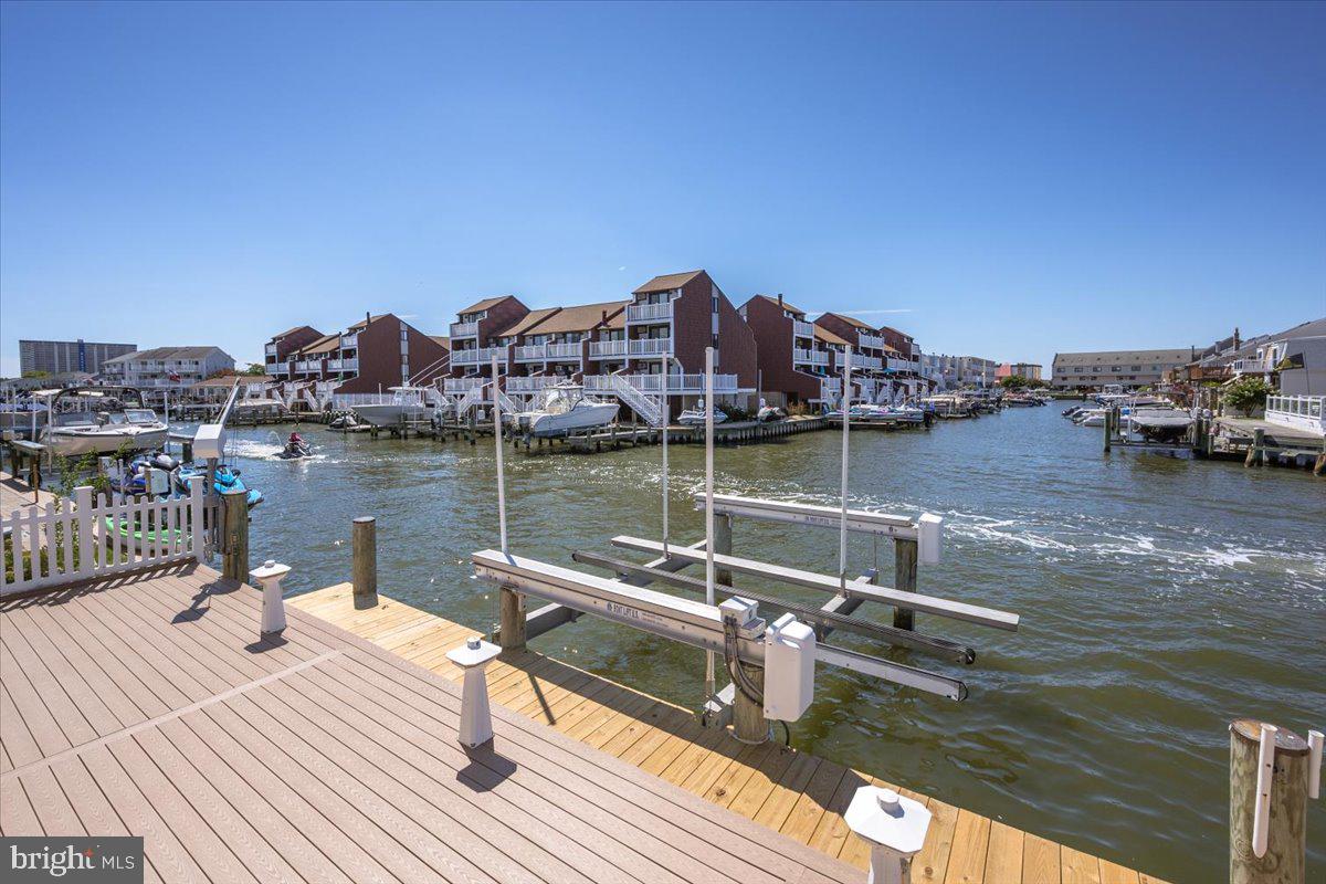 HERON HARBOUR - Residential