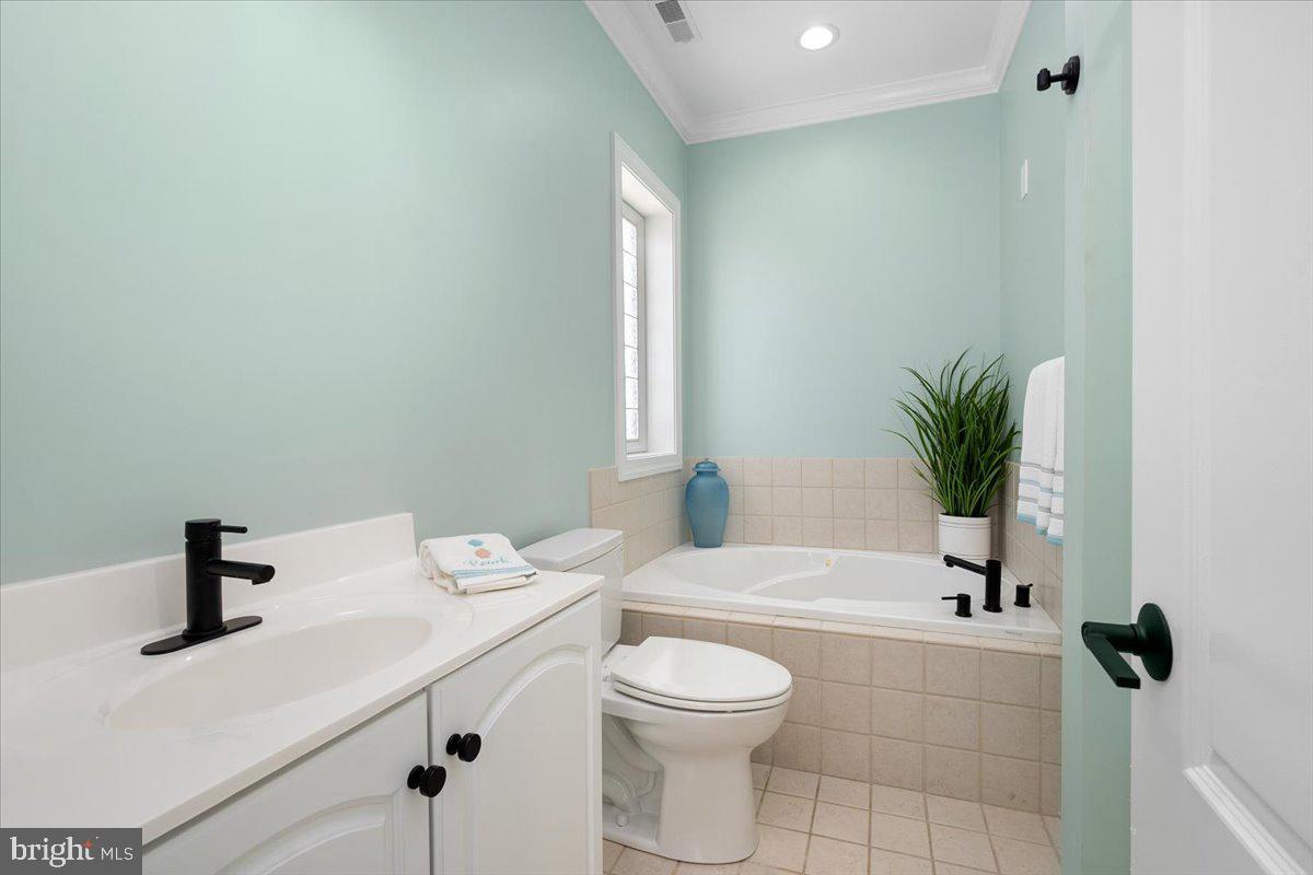 HERON HARBOUR - Residential