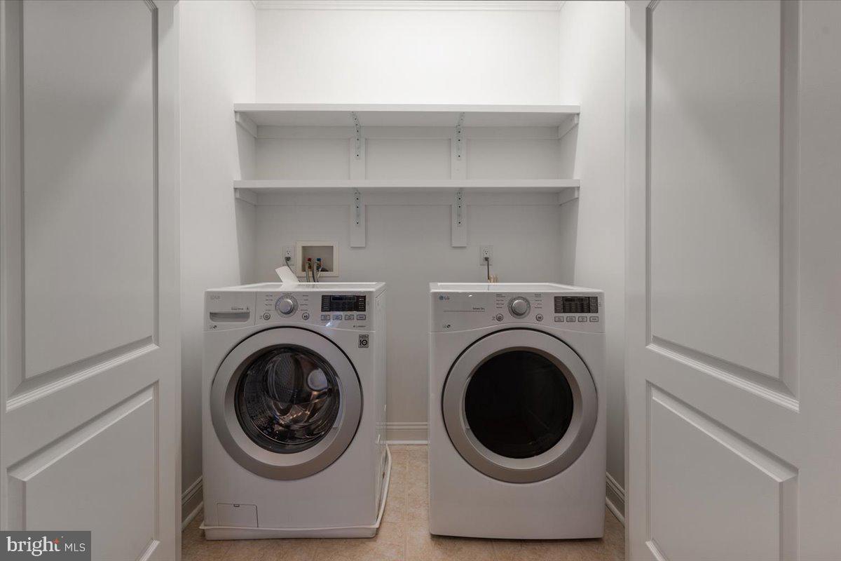 HERON HARBOUR - Residential