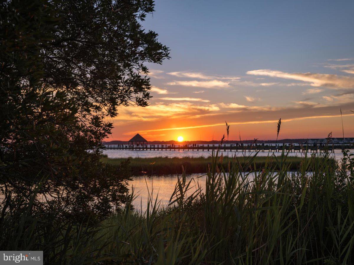 HERON HARBOUR - Residential