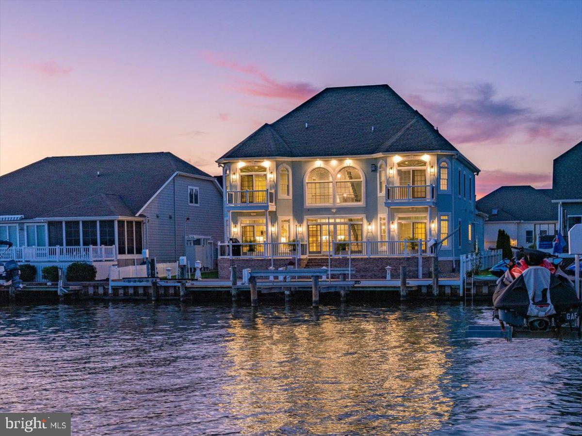 HERON HARBOUR - Residential