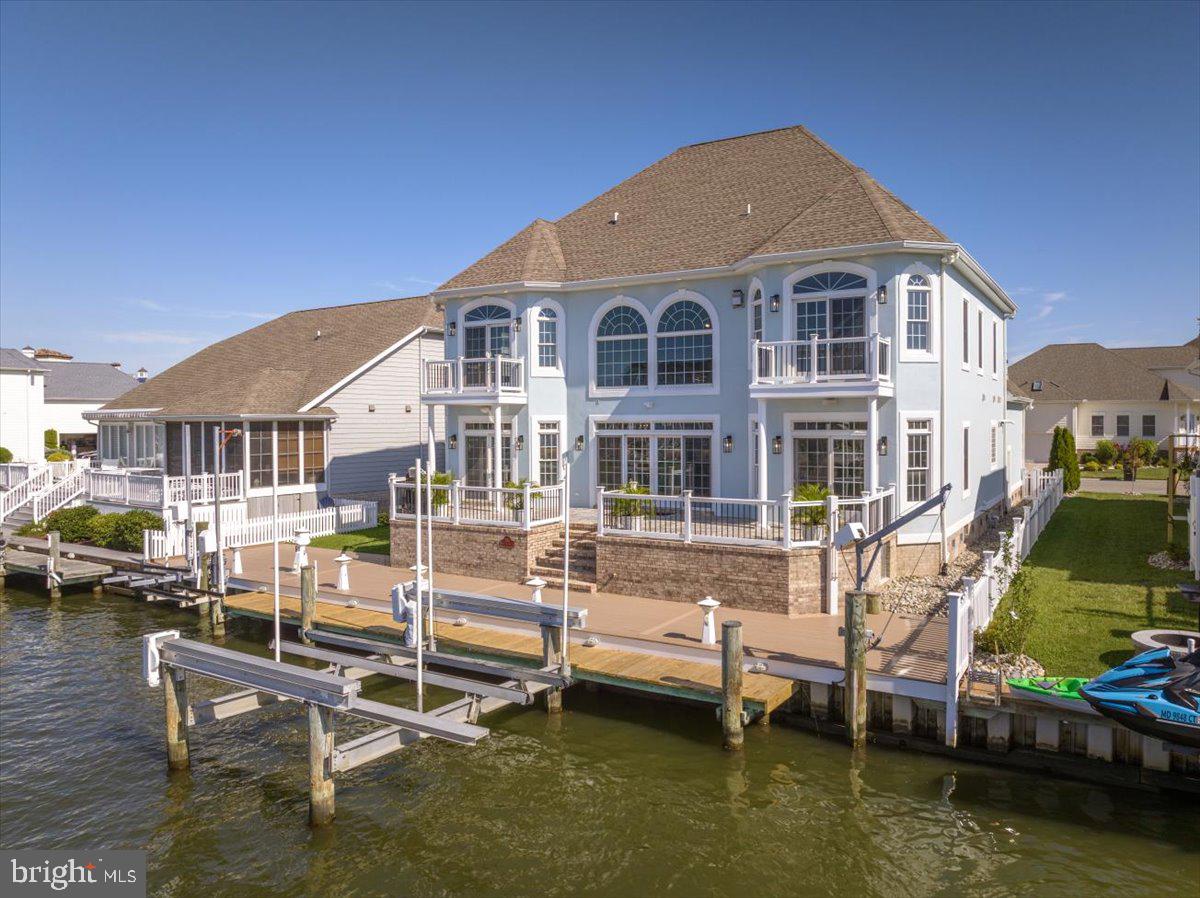 HERON HARBOUR - Residential