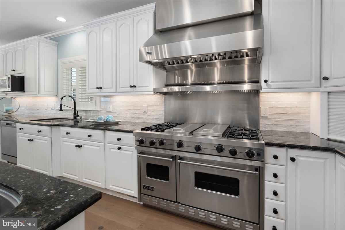 HERON HARBOUR - Residential