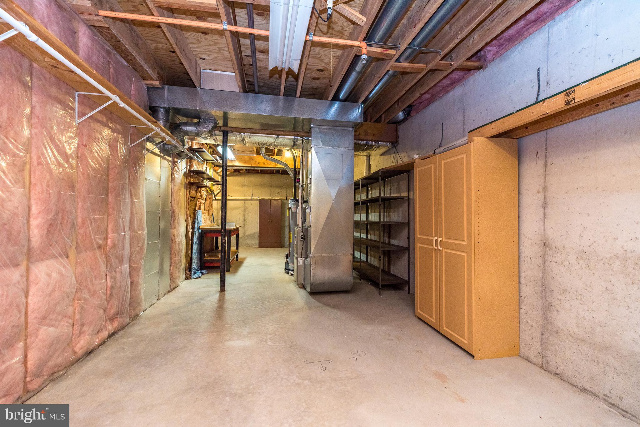 HERITAGE CR ESTS - Residential