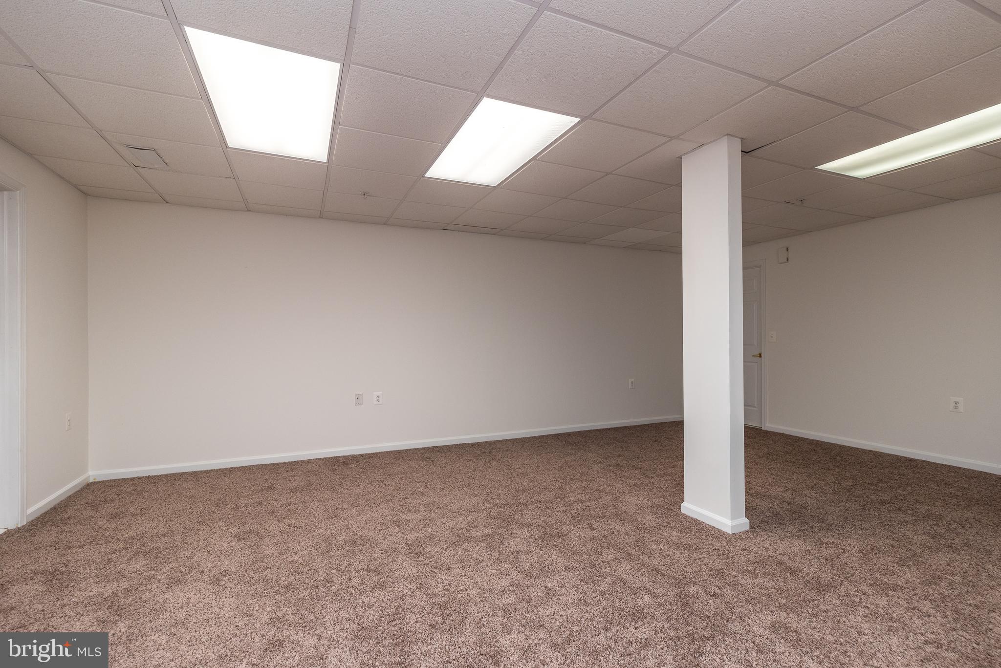 HERITAGE CR ESTS - Residential