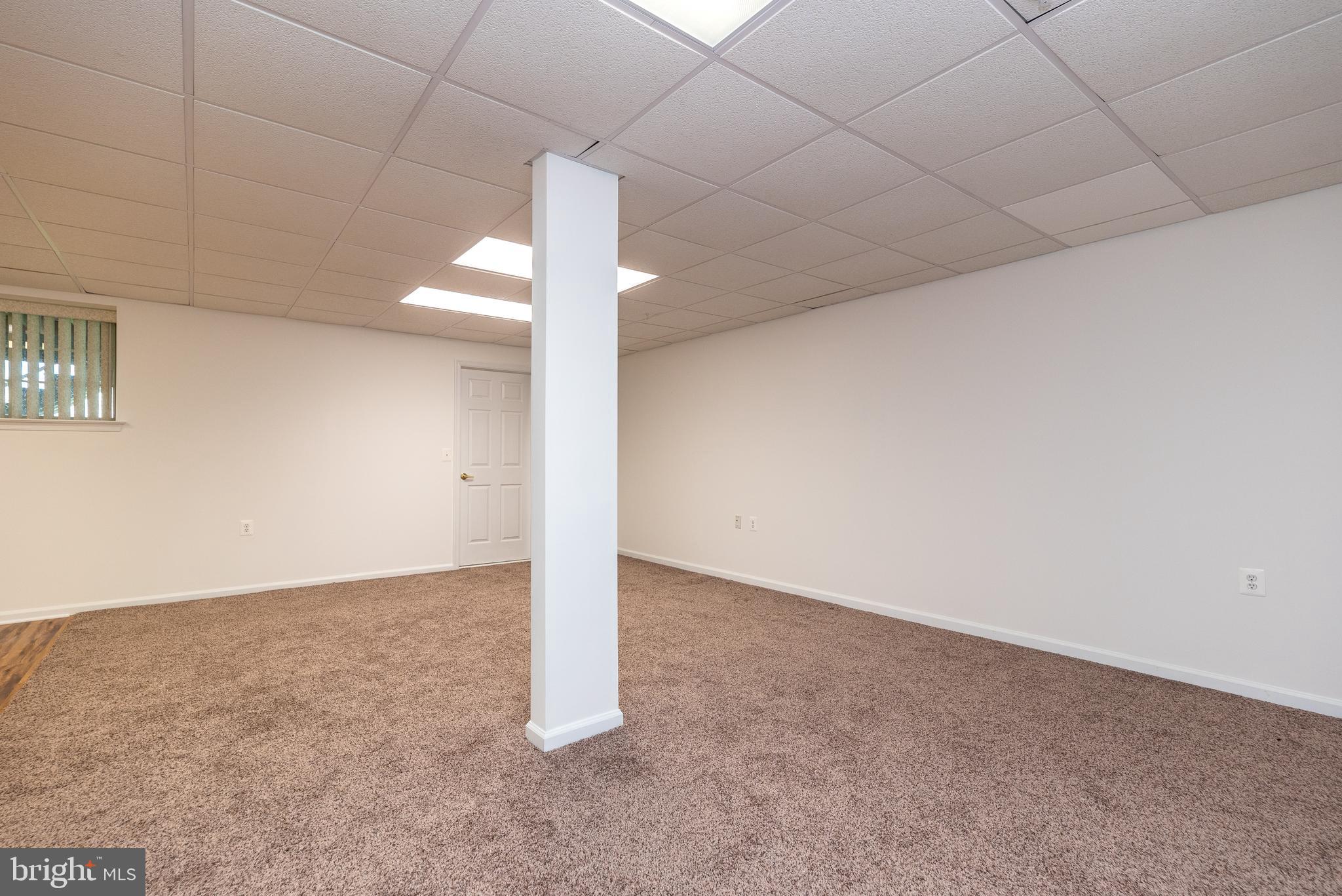 HERITAGE CR ESTS - Residential