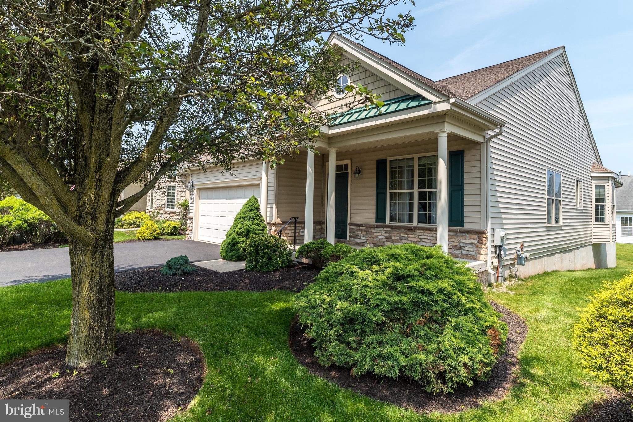 HERITAGE CR ESTS - Residential