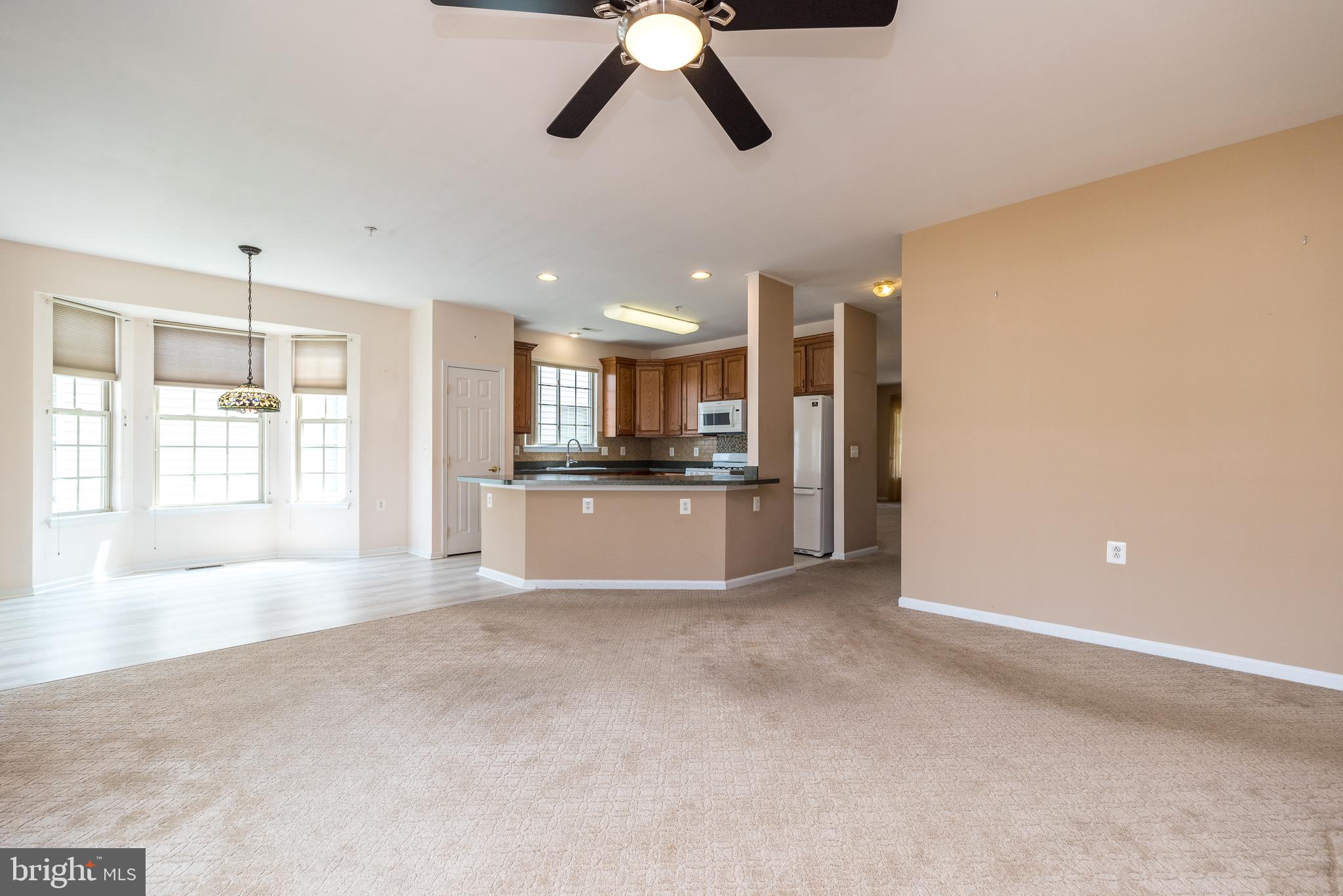 HERITAGE CR ESTS - Residential