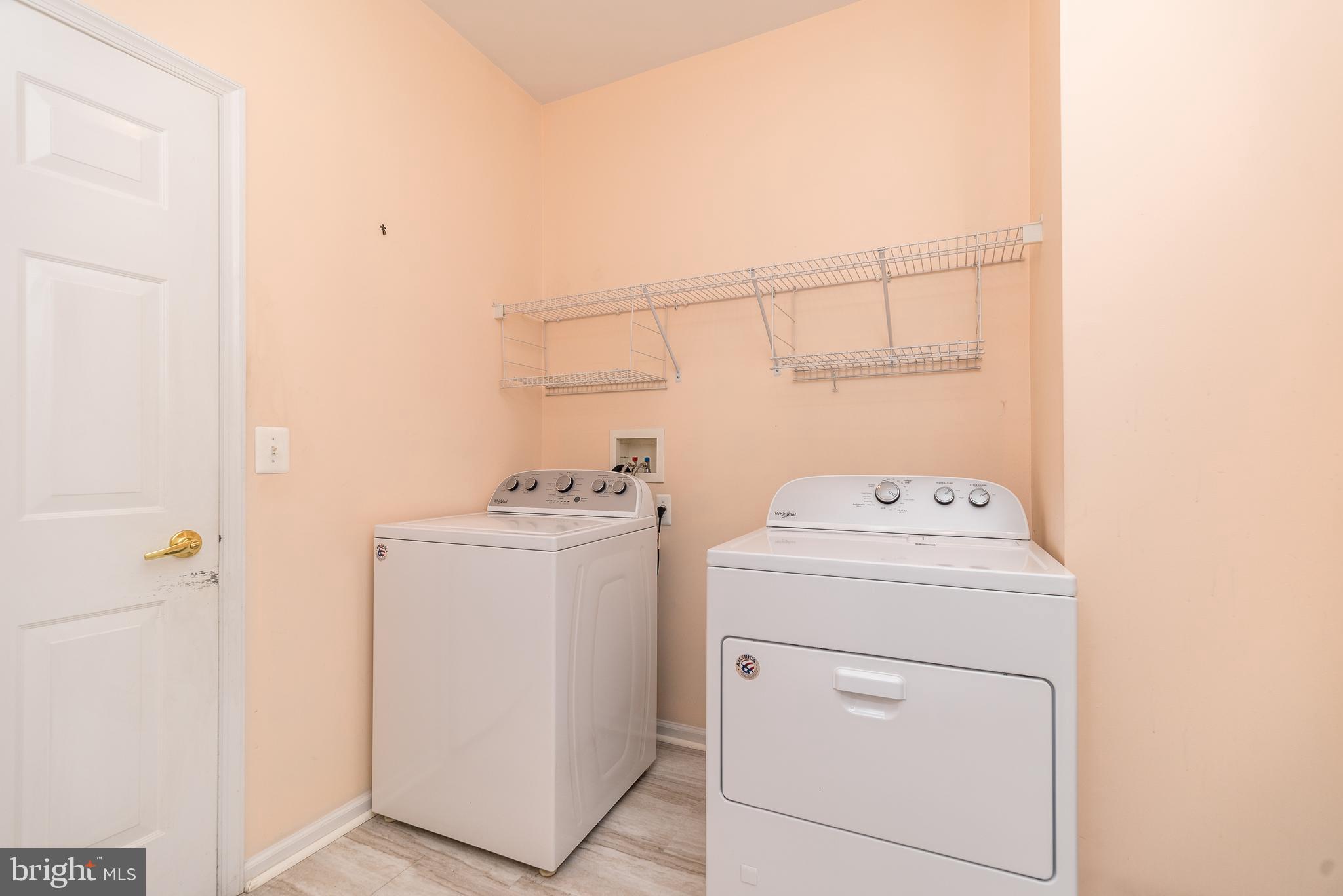 HERITAGE CR ESTS - Residential