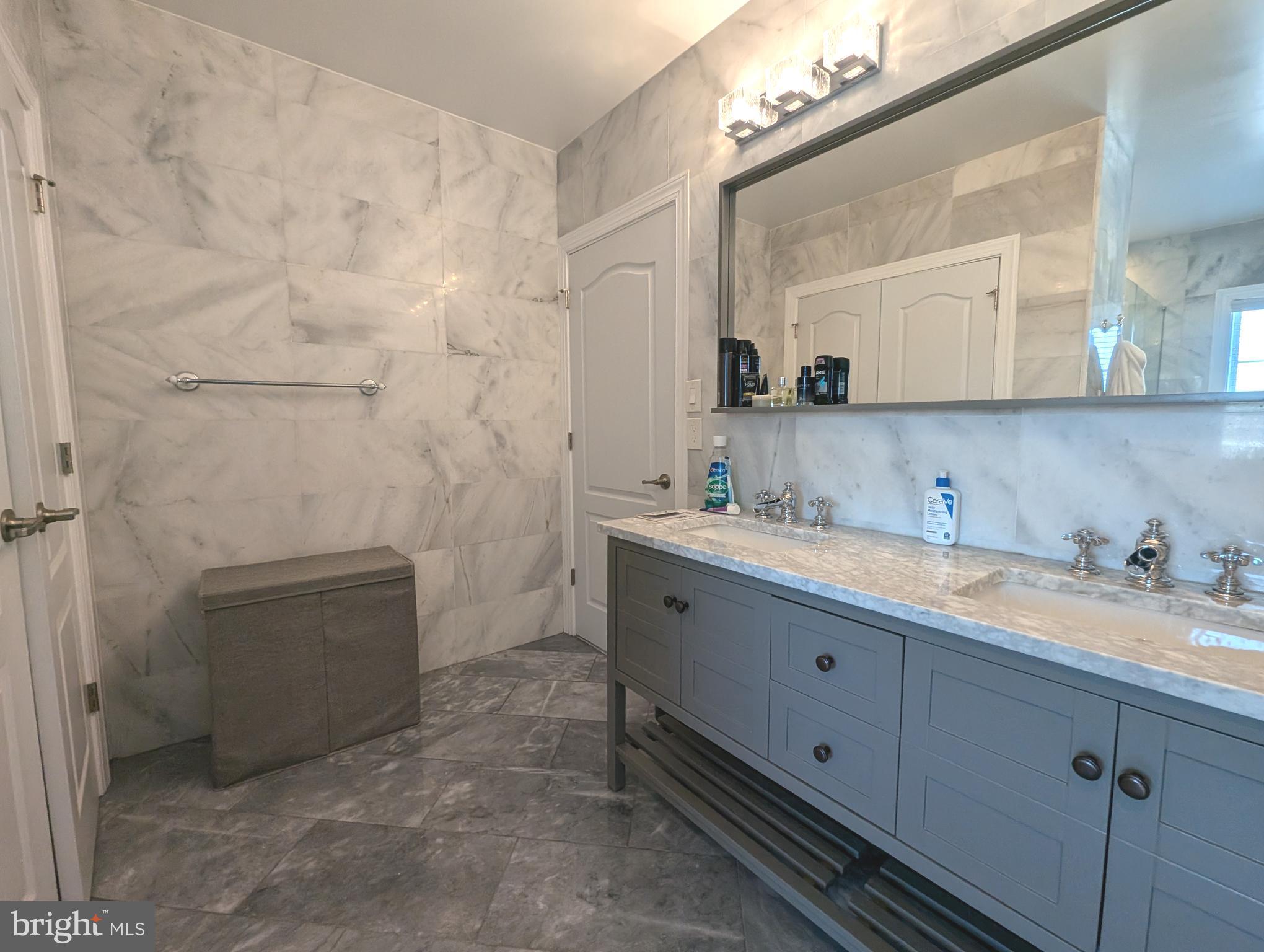 SIENA PLACE - Residential