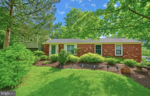 13501 King Charles Drive, Chantilly, VA 20151 - MLS#: VAFX2259676