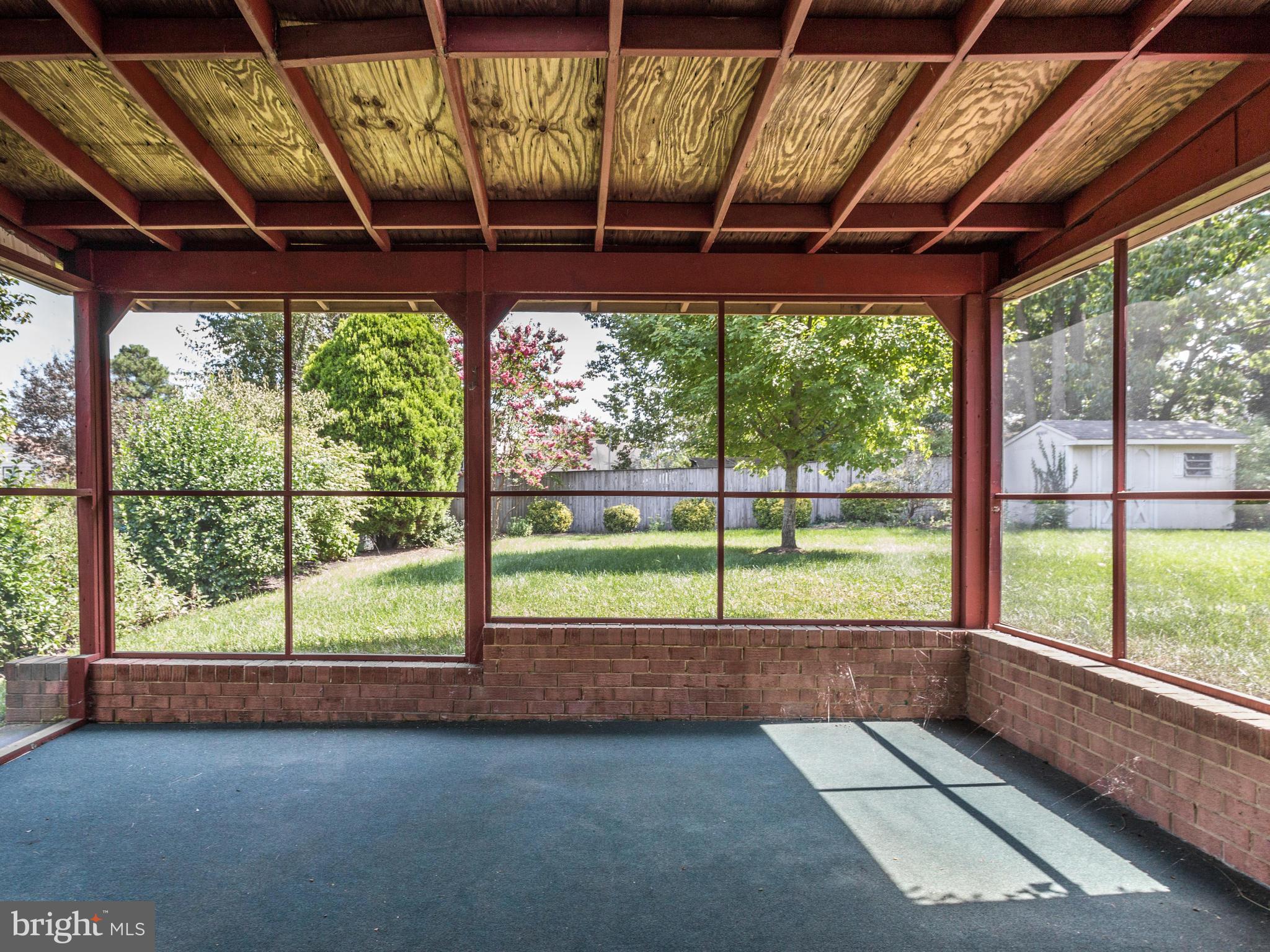 CALVERTON - Residential