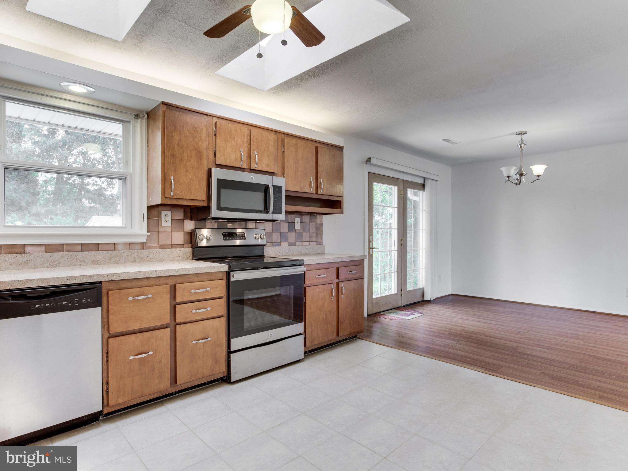 CALVERTON - Residential