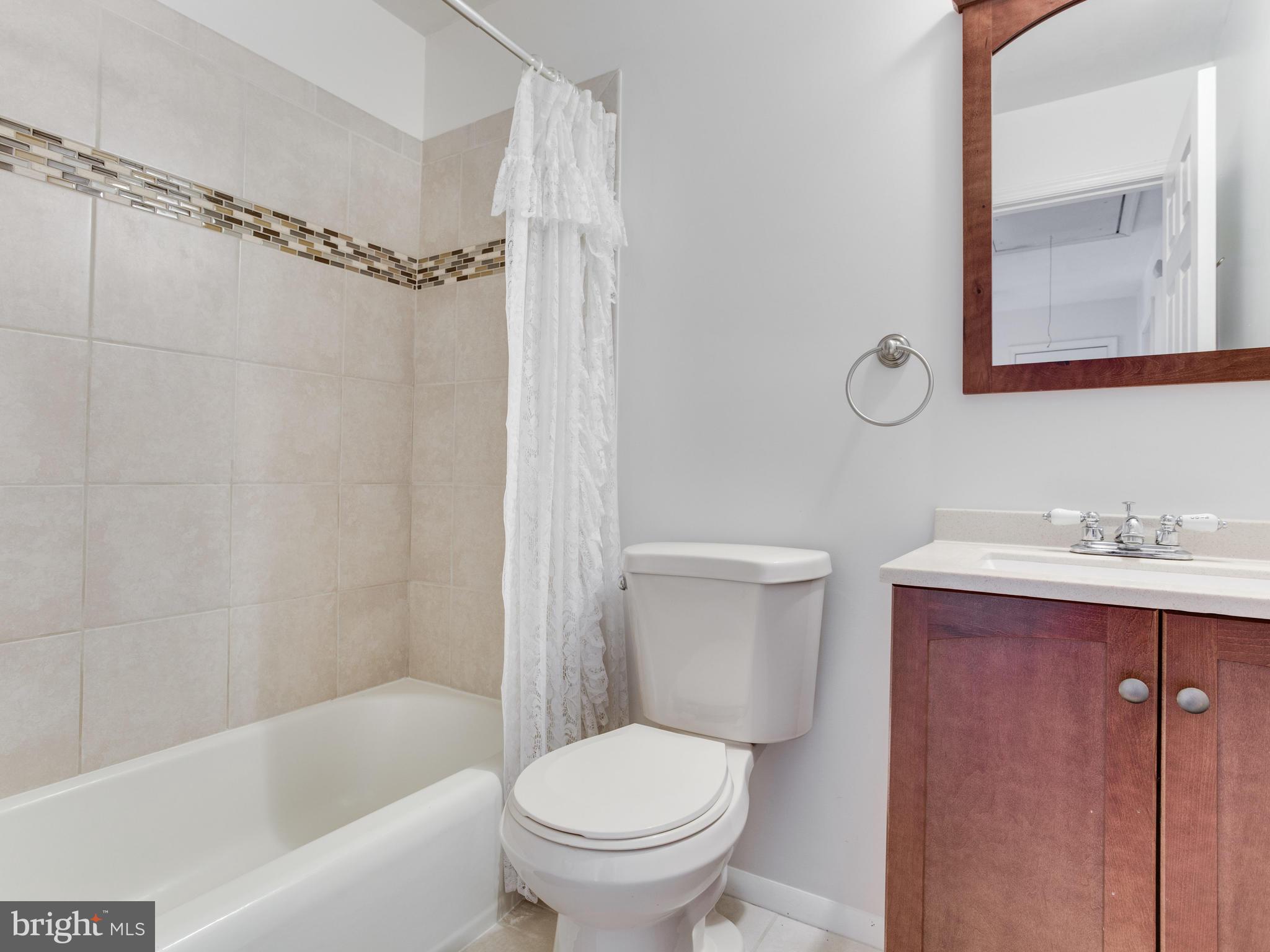 CALVERTON - Residential