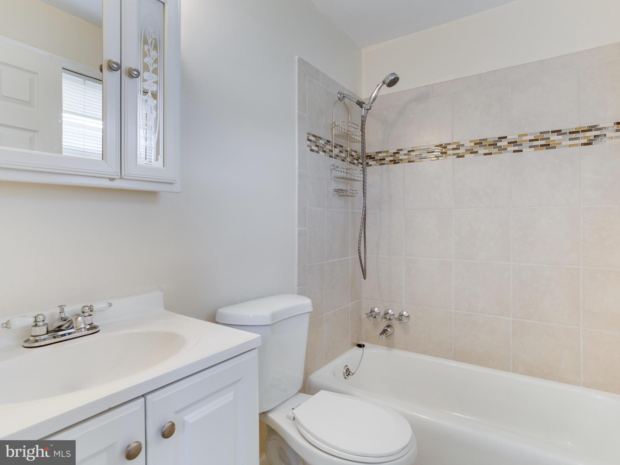 CALVERTON - Residential