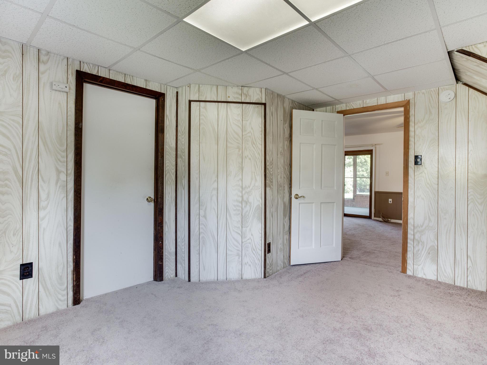 CALVERTON - Residential