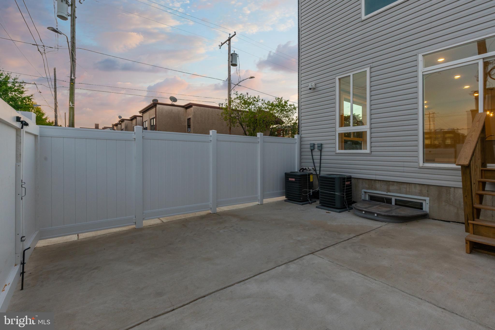 WEST KENSINGTON - Residential Lease