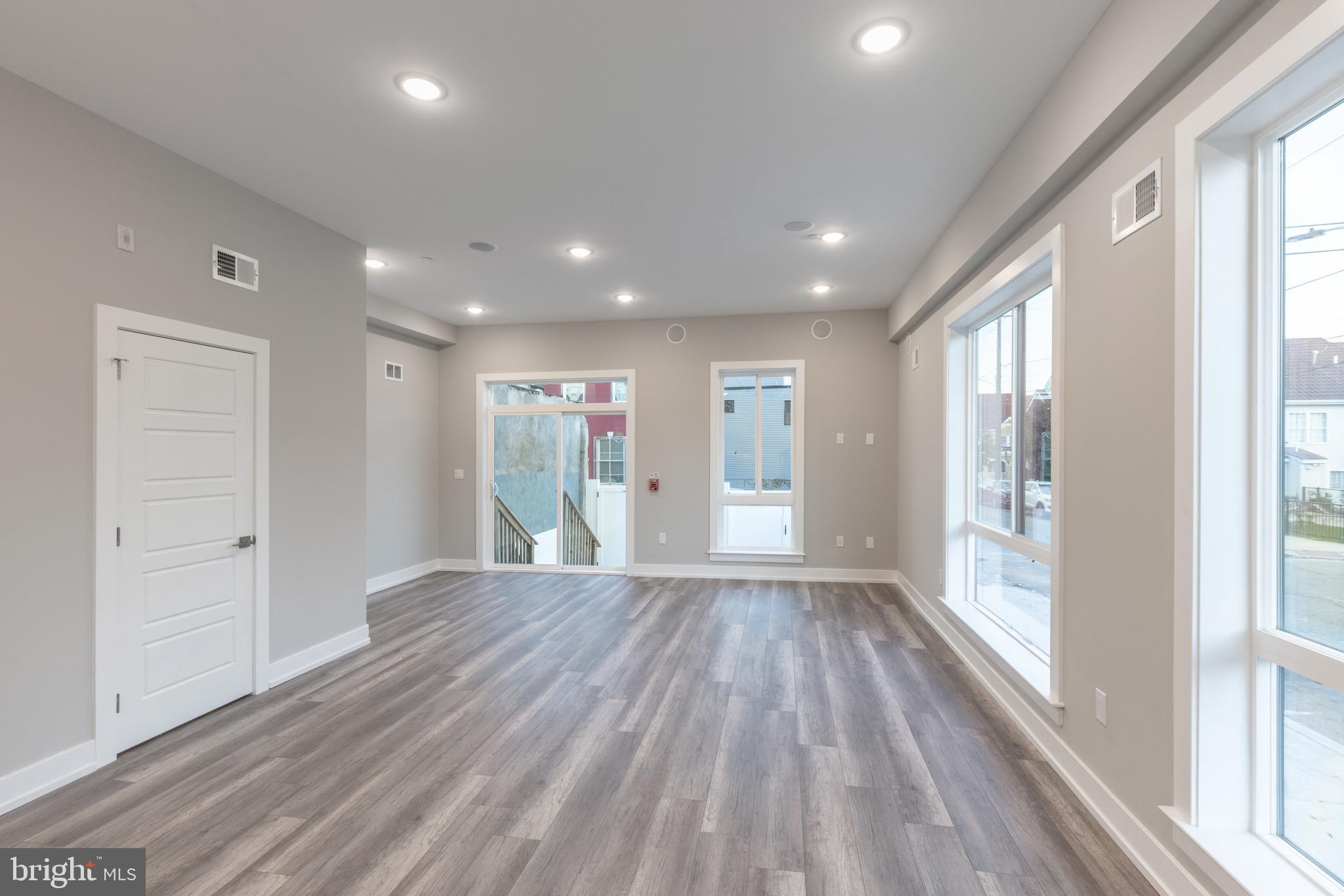 WEST KENSINGTON - Residential Lease