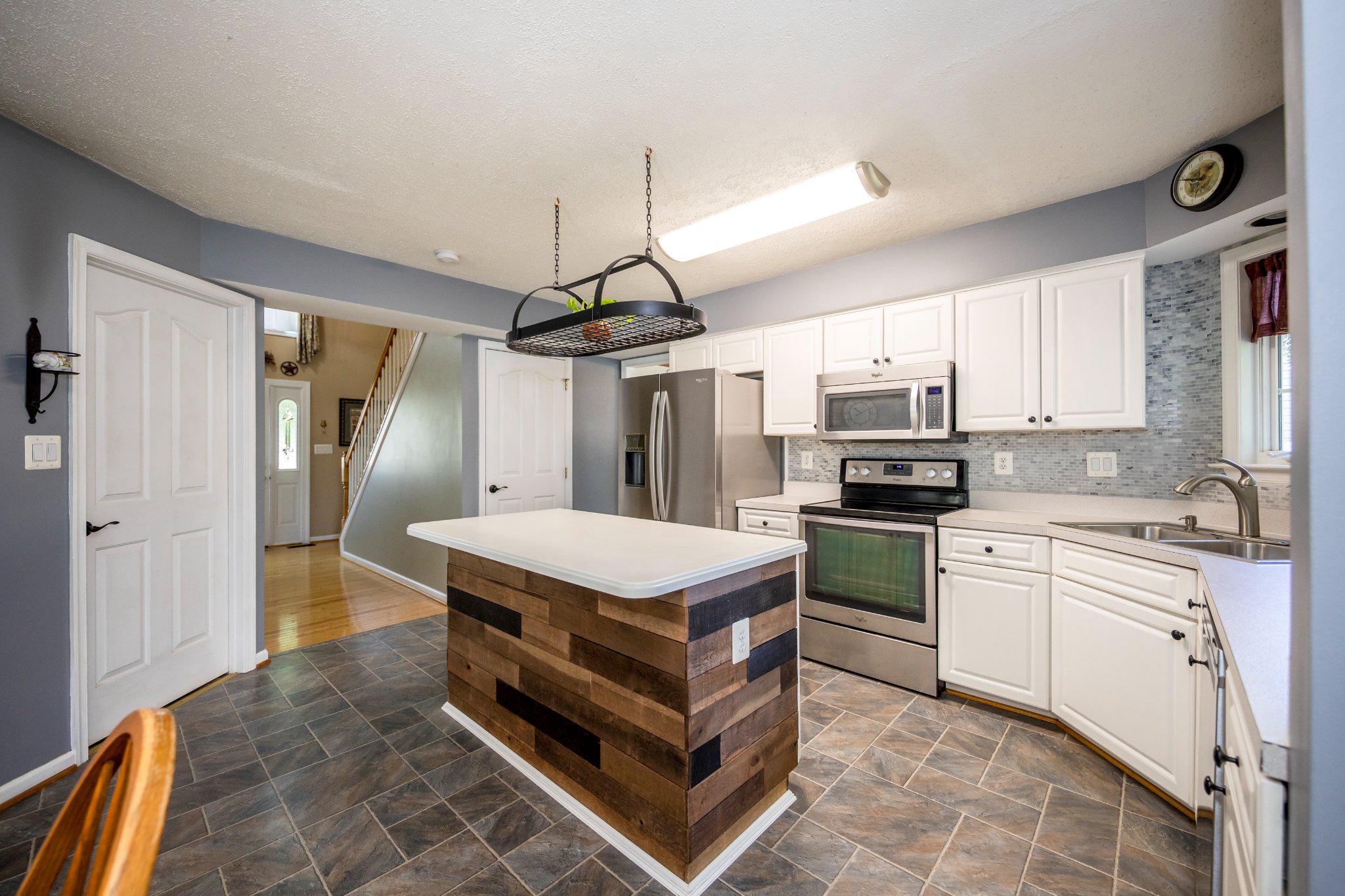 HICKORY OVERLOOK - Residential