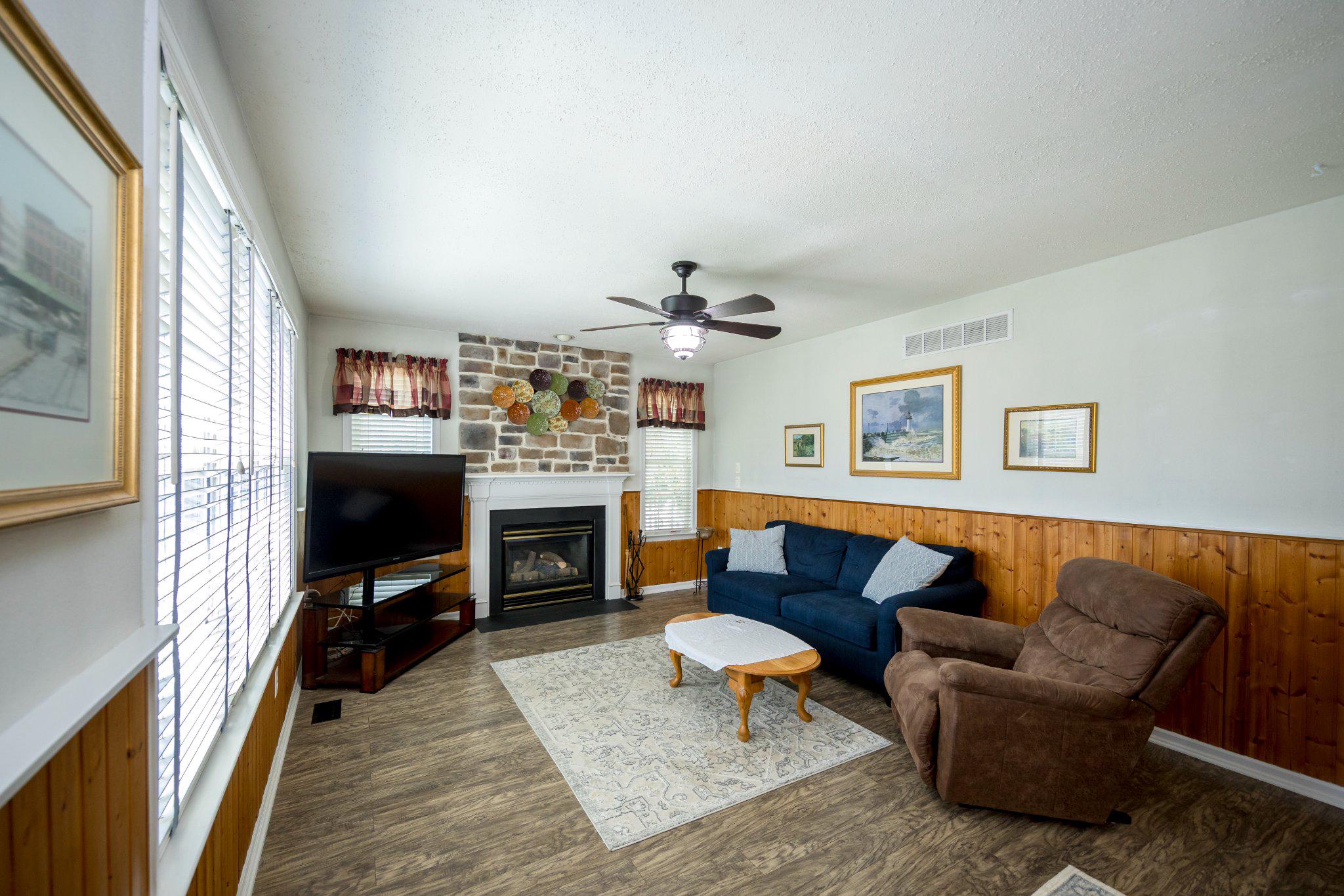 HICKORY OVERLOOK - Residential