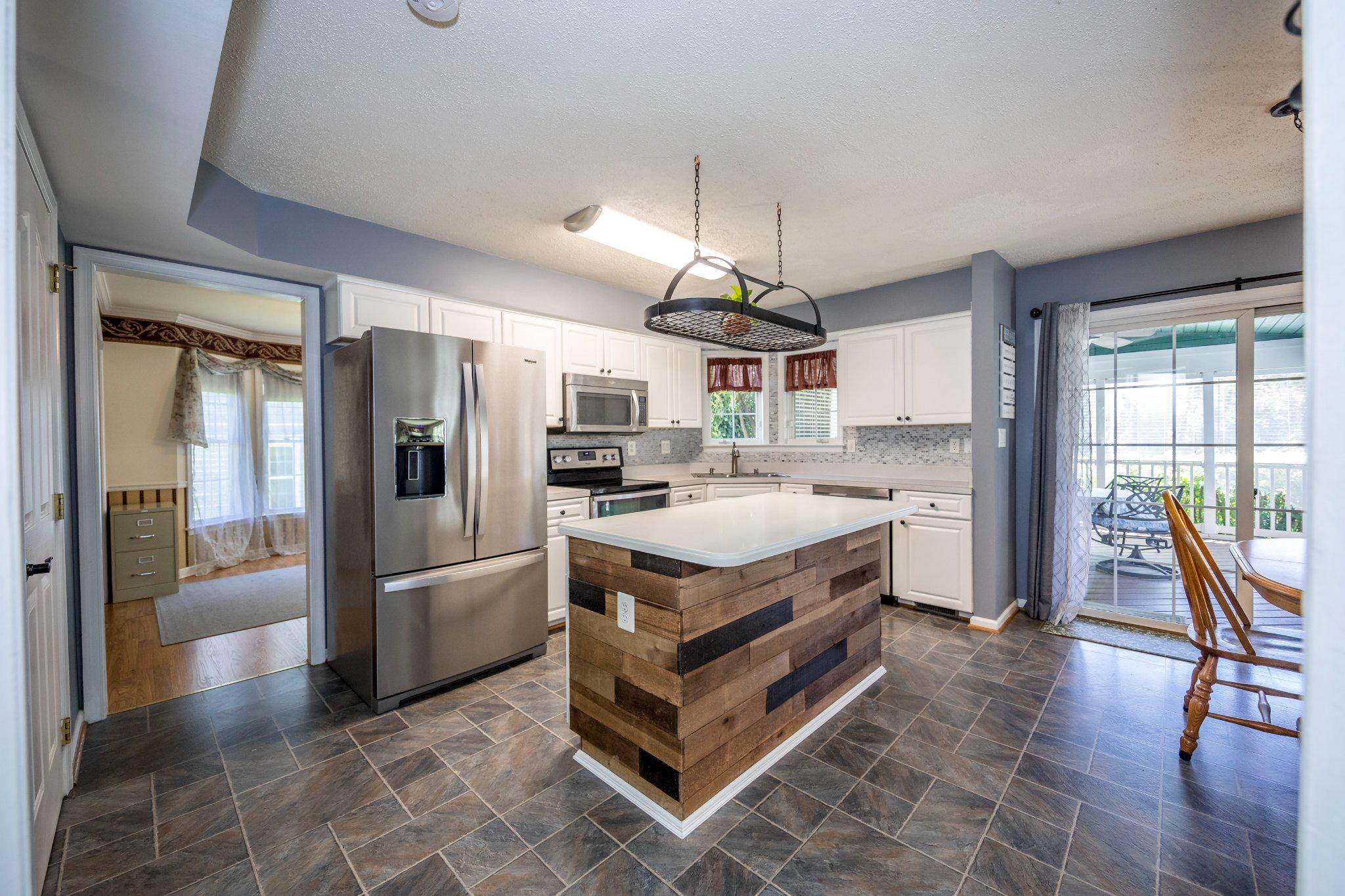 HICKORY OVERLOOK - Residential