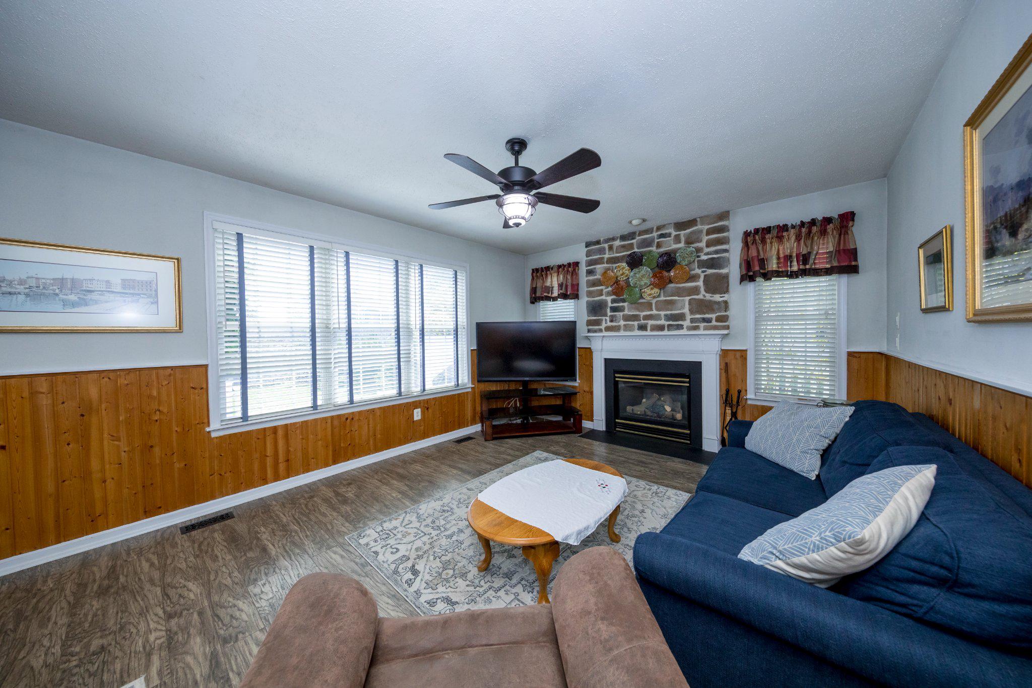 HICKORY OVERLOOK - Residential