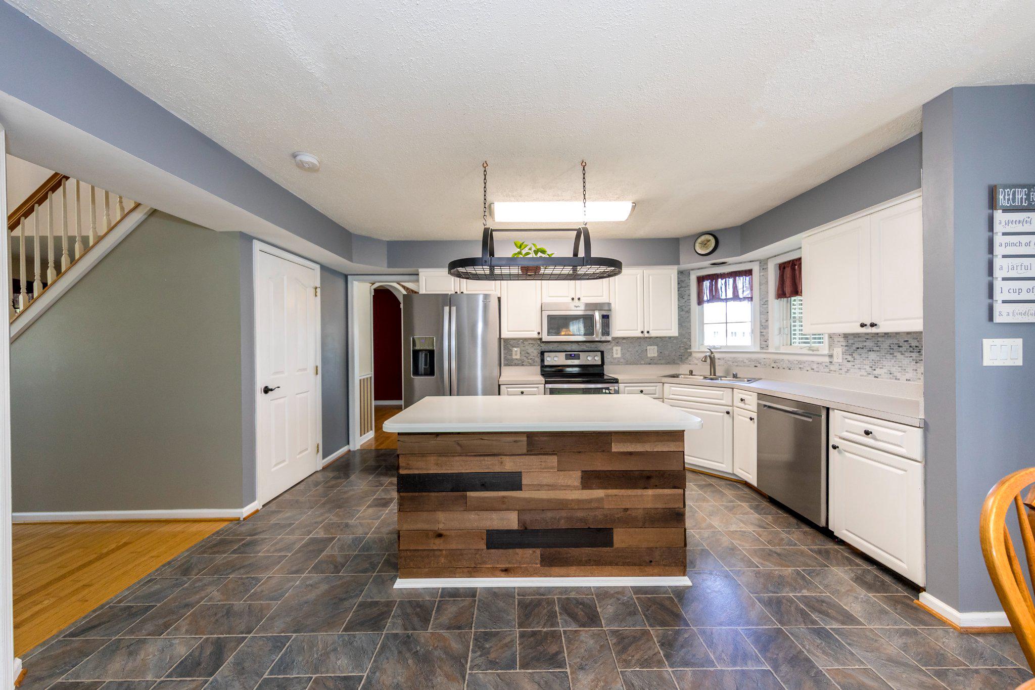 HICKORY OVERLOOK - Residential