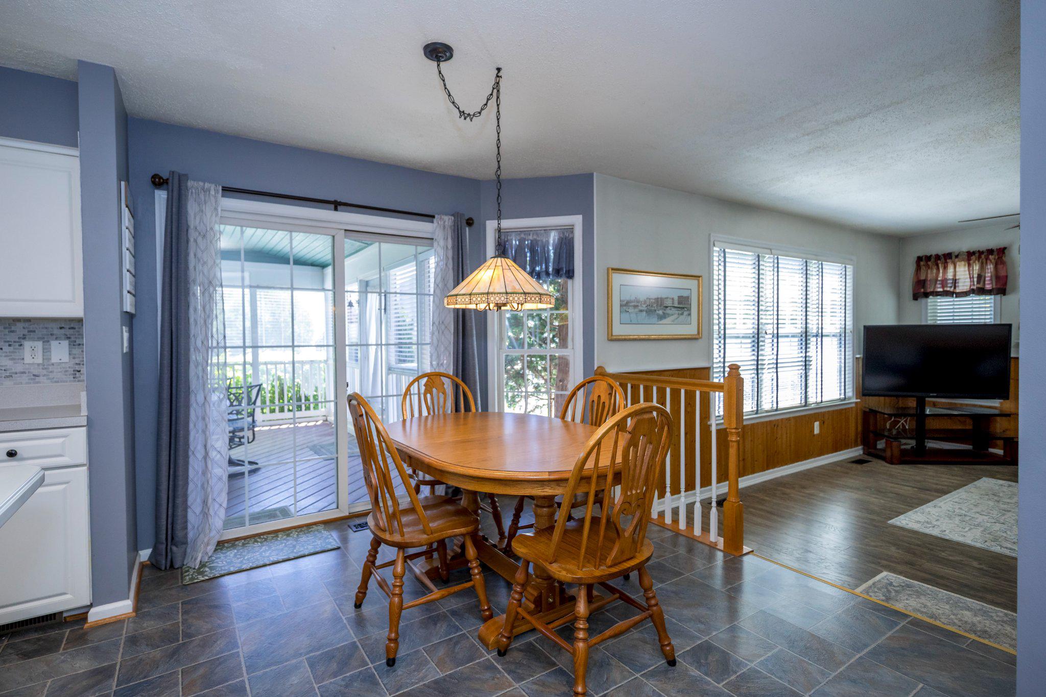 HICKORY OVERLOOK - Residential