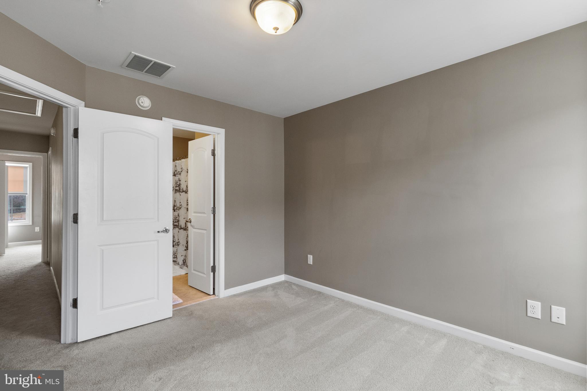 UPLANDS - Residential