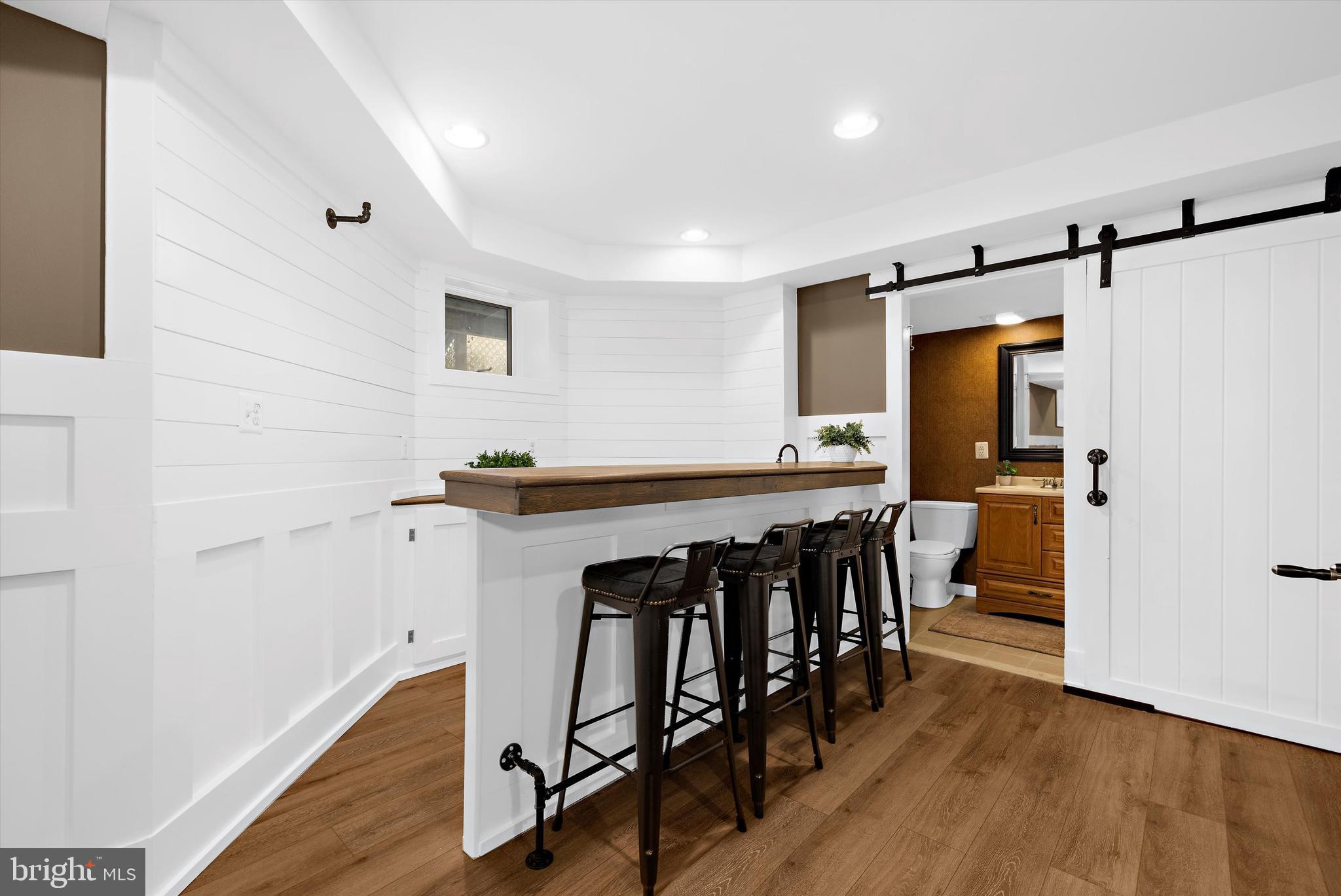 HARBOR HILLS - Residential