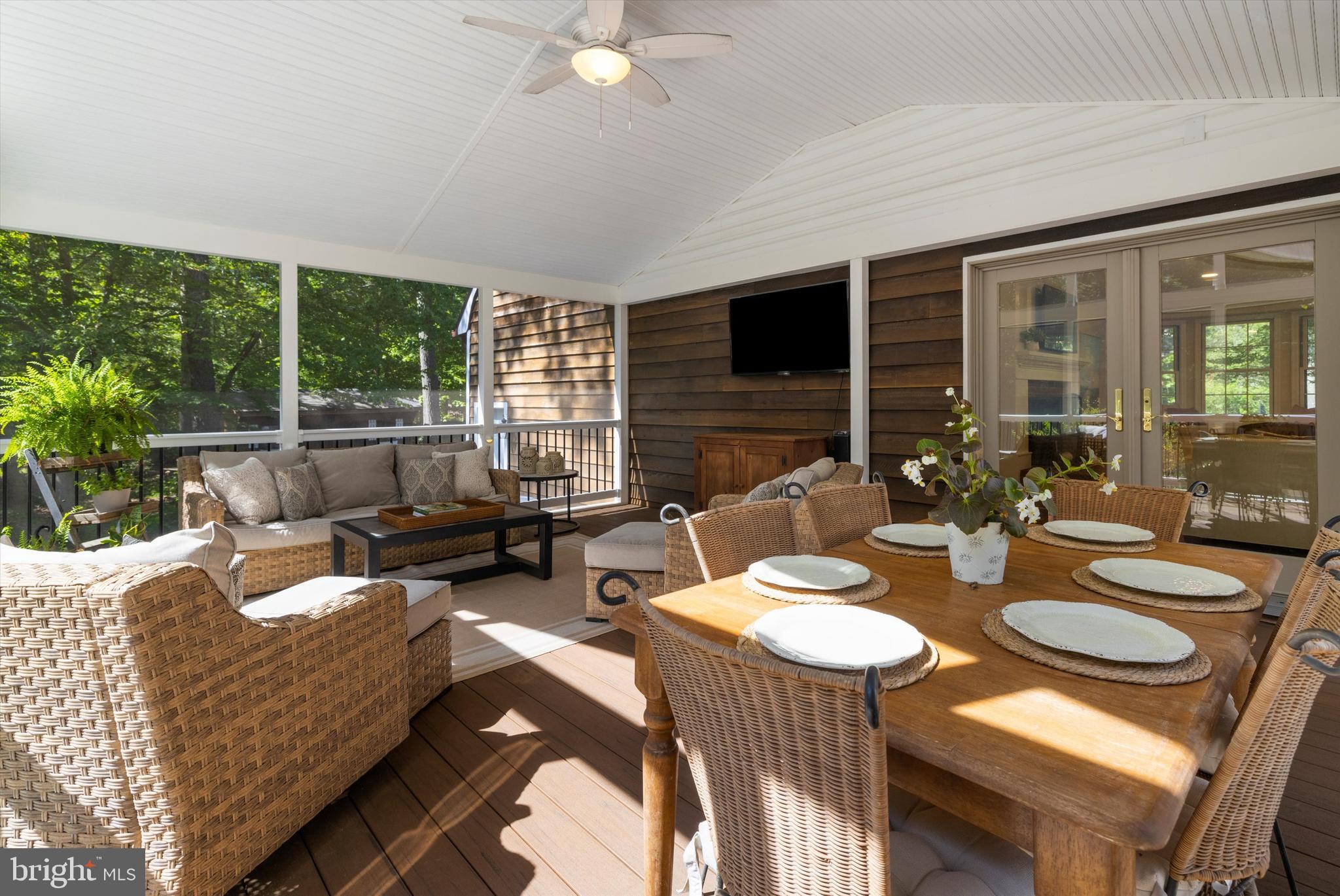 HARBOR HILLS - Residential