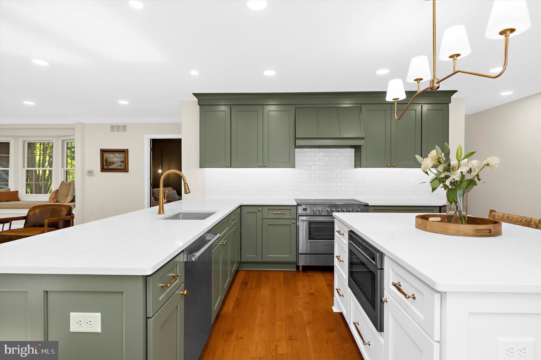 HARBOR HILLS - Residential