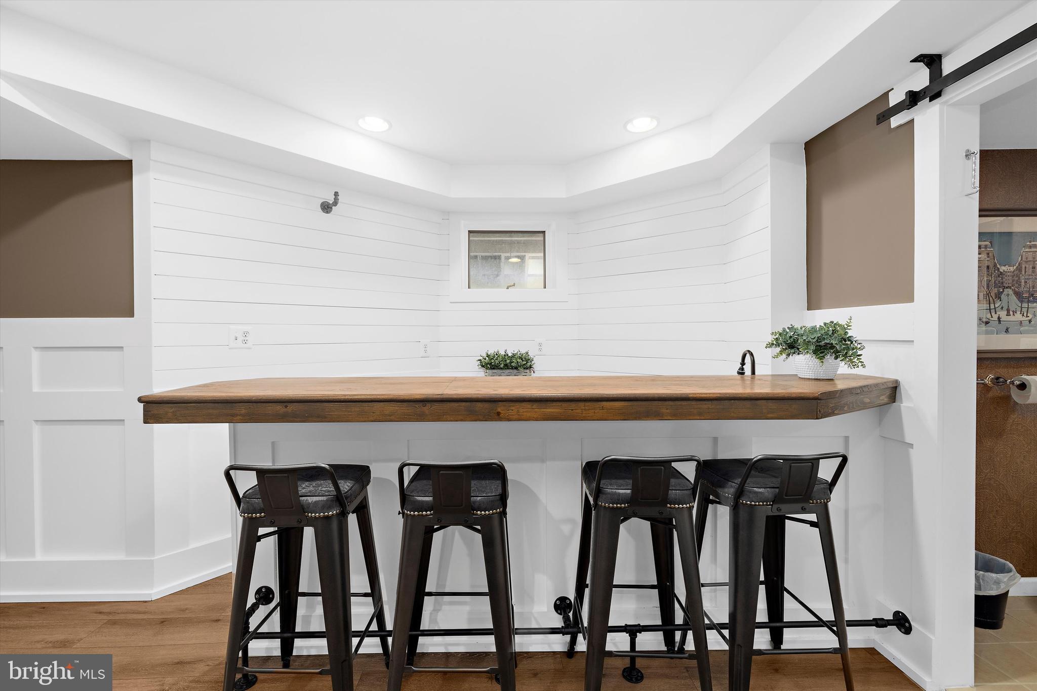 HARBOR HILLS - Residential