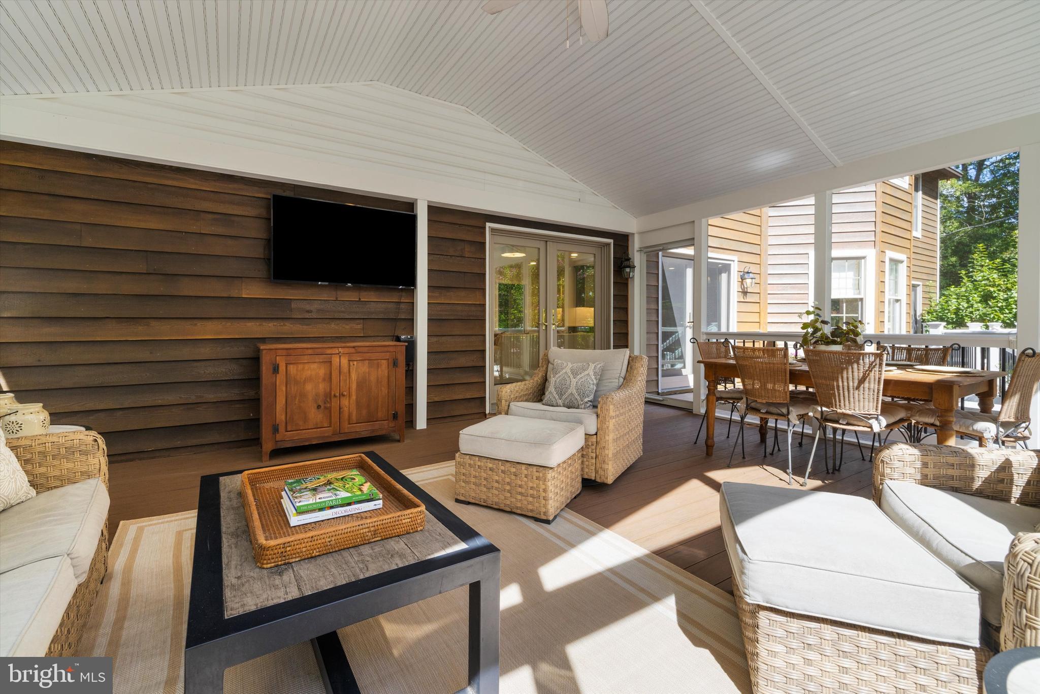 HARBOR HILLS - Residential