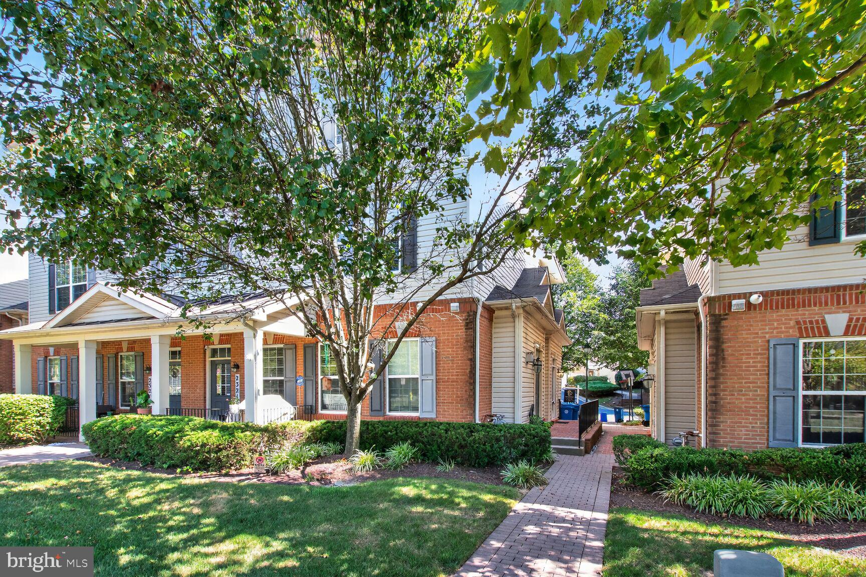 GATEWAY COMMONS - Residential