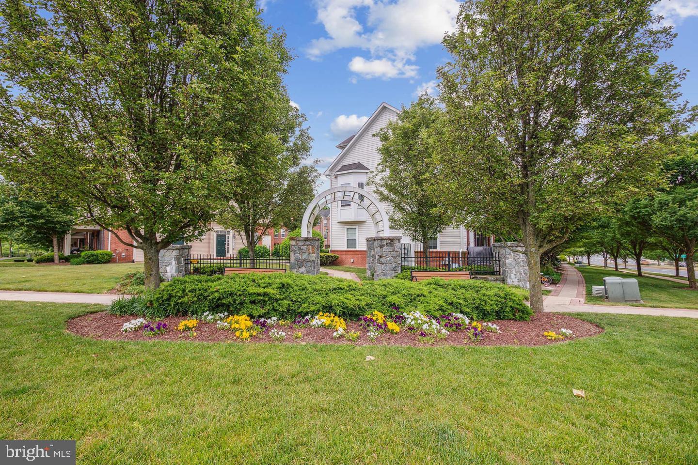 GATEWAY COMMONS - Residential