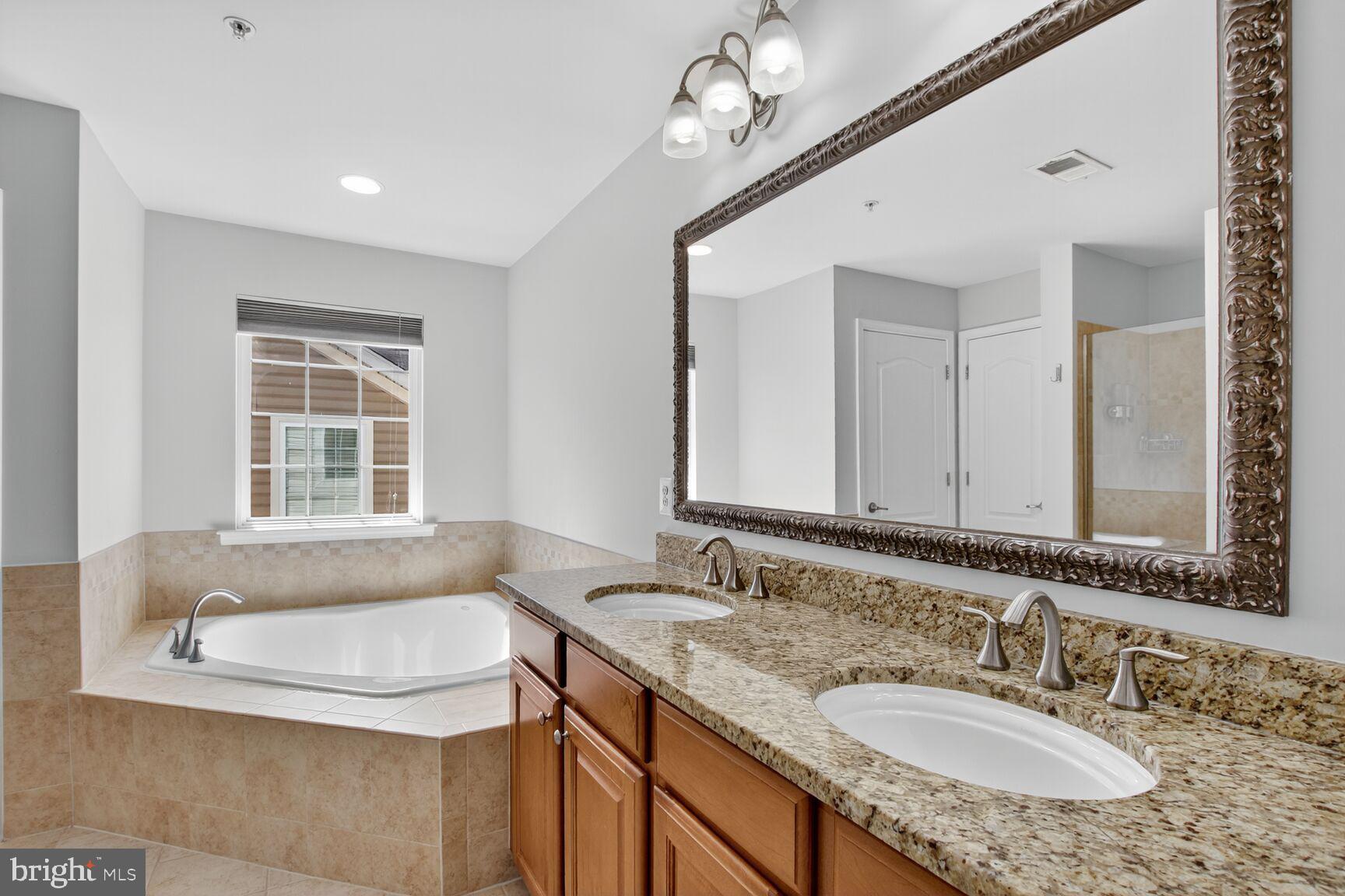 GATEWAY COMMONS - Residential