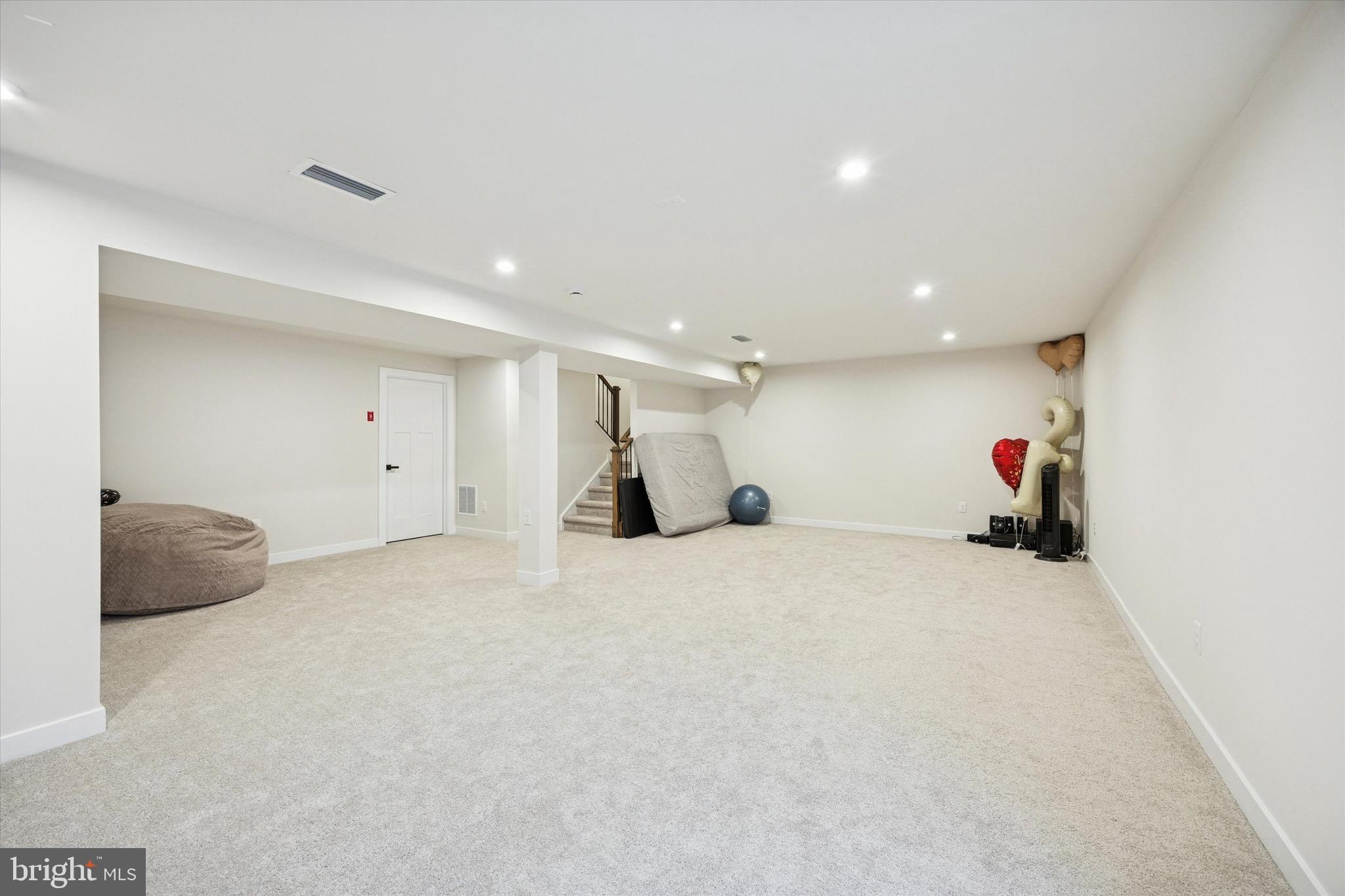 CHESTNUT RIDGE - Residential