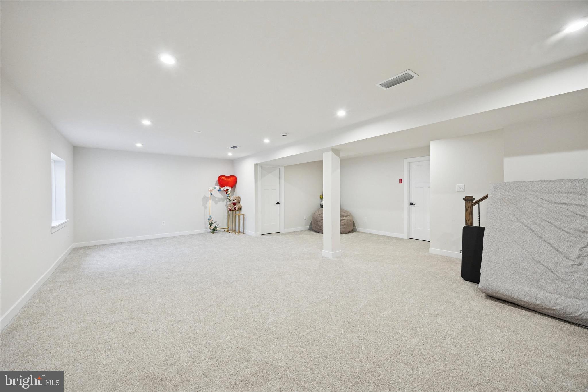 CHESTNUT RIDGE - Residential