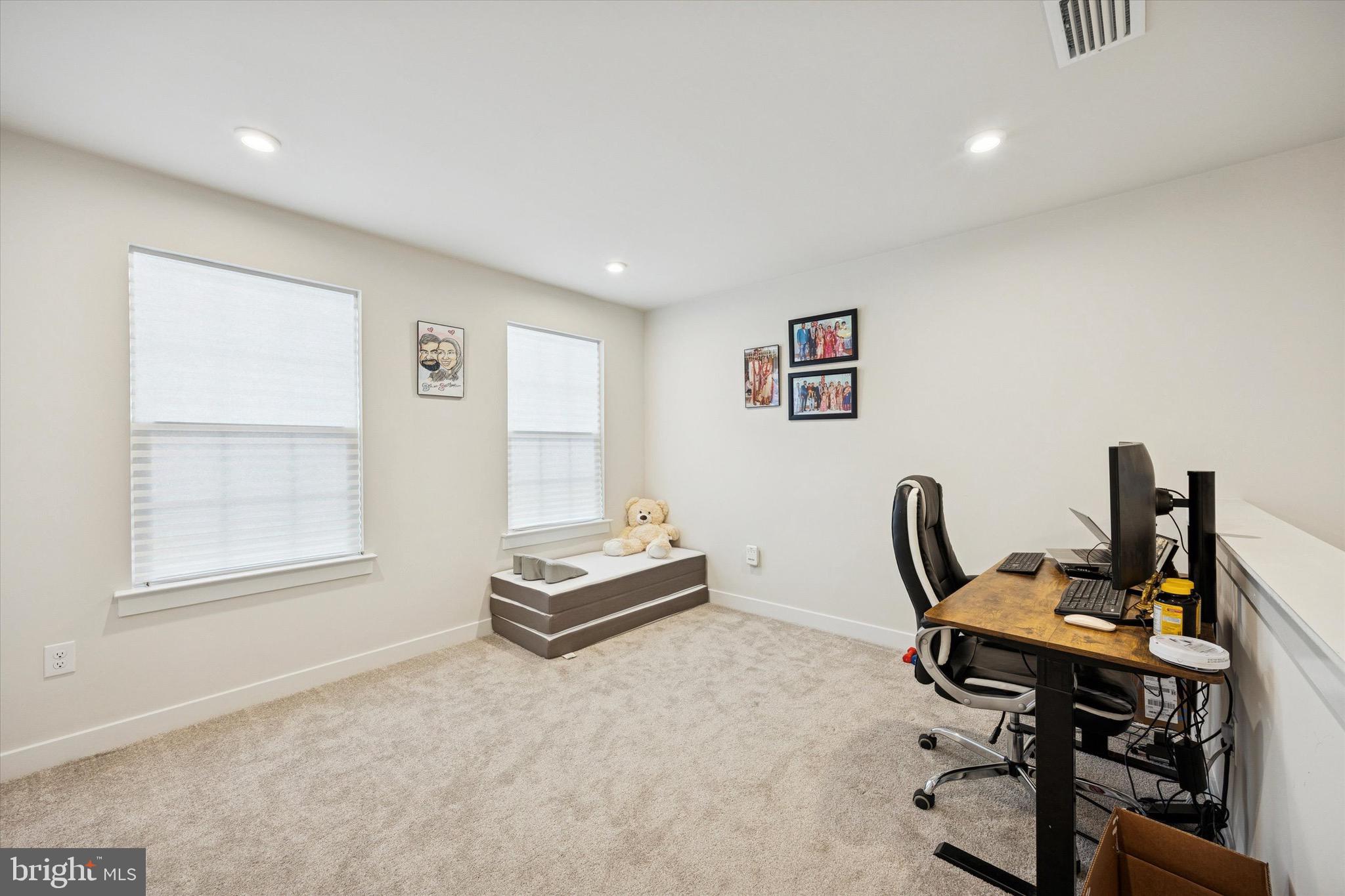 CHESTNUT RIDGE - Residential