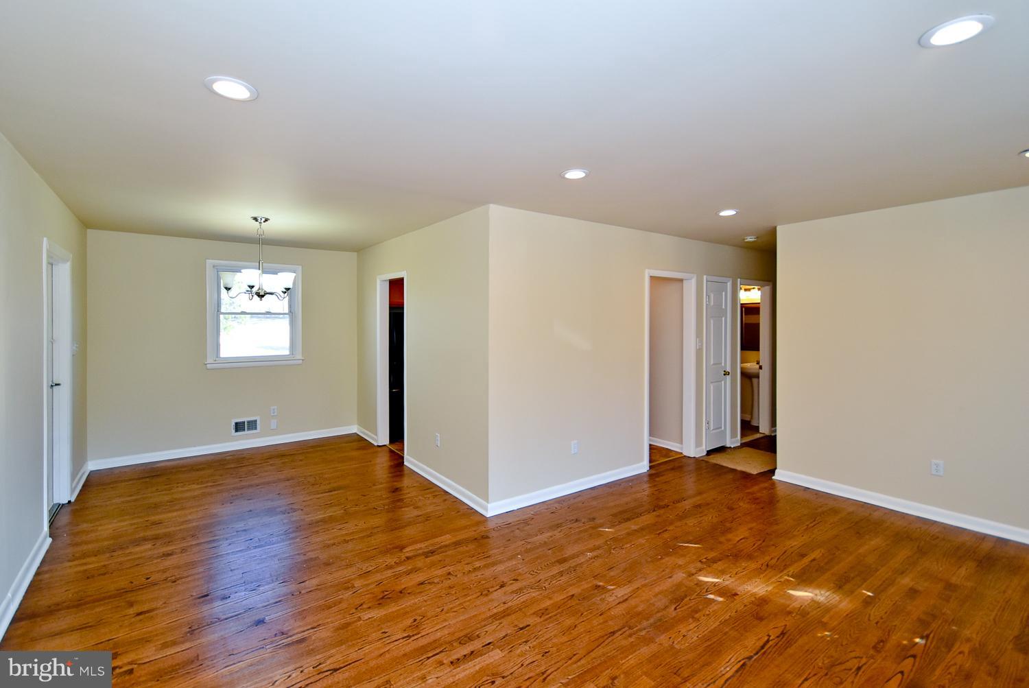 WOODBERRY FOREST - Residential