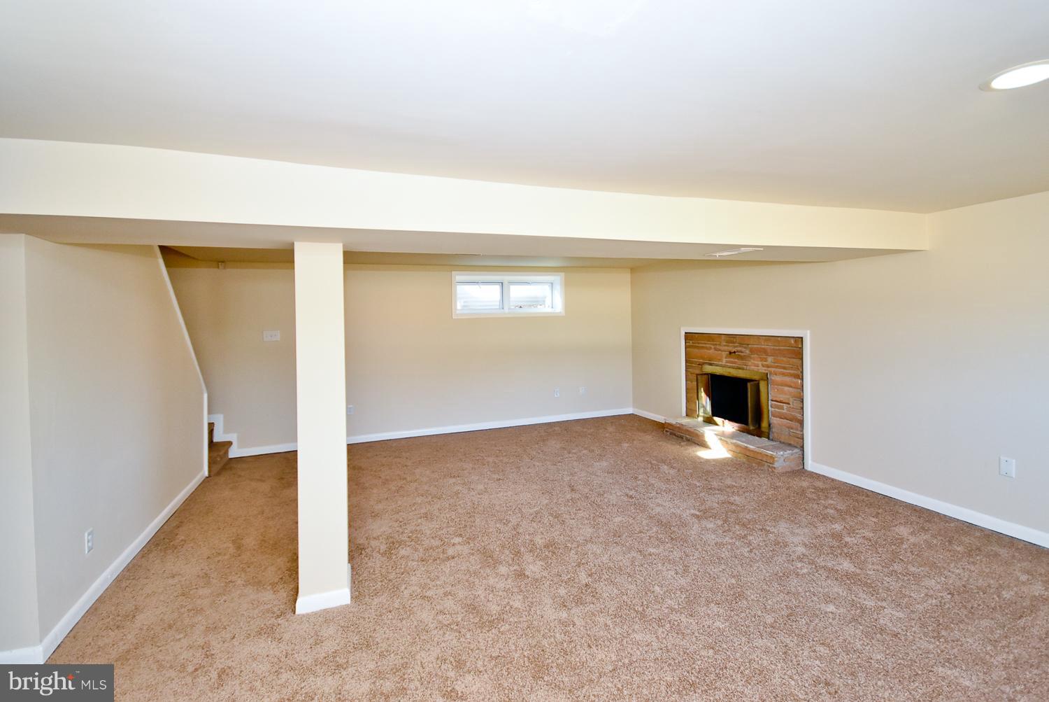 WOODBERRY FOREST - Residential