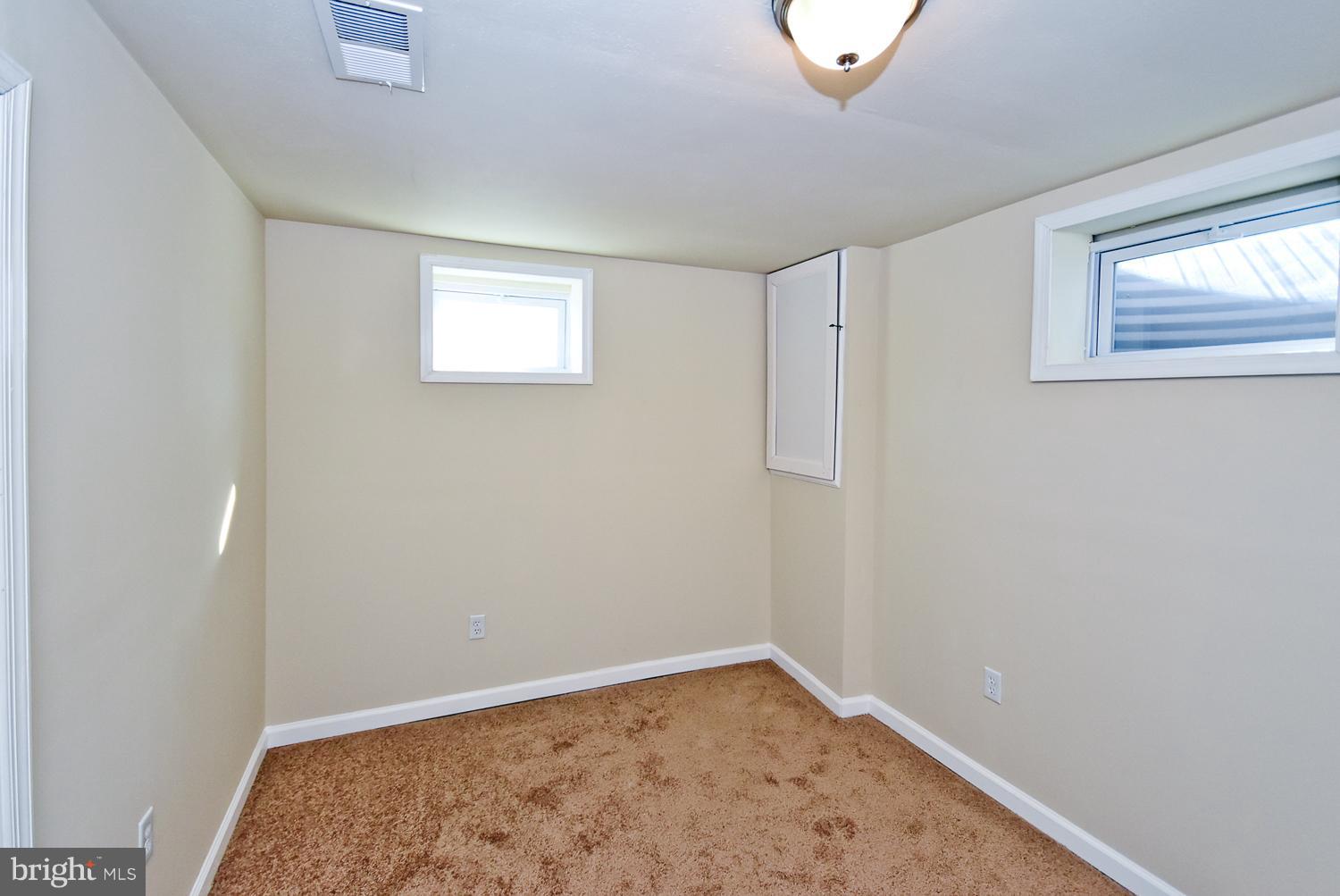 WOODBERRY FOREST - Residential