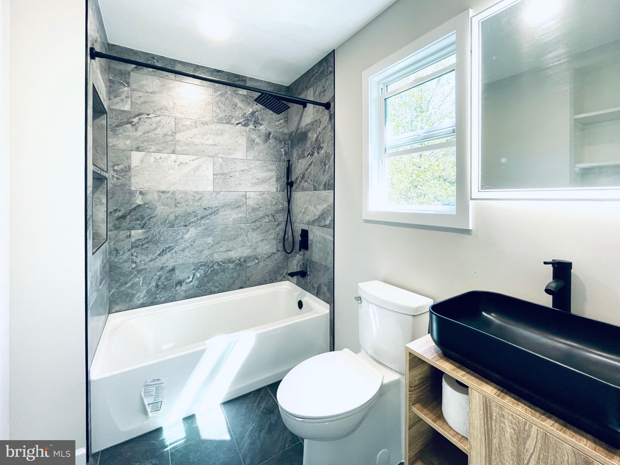 POCONO COUNTRY PLACE - Residential