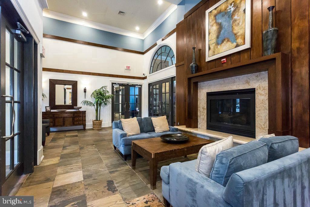 GROVE AT ARLINGTON - Residential Lease