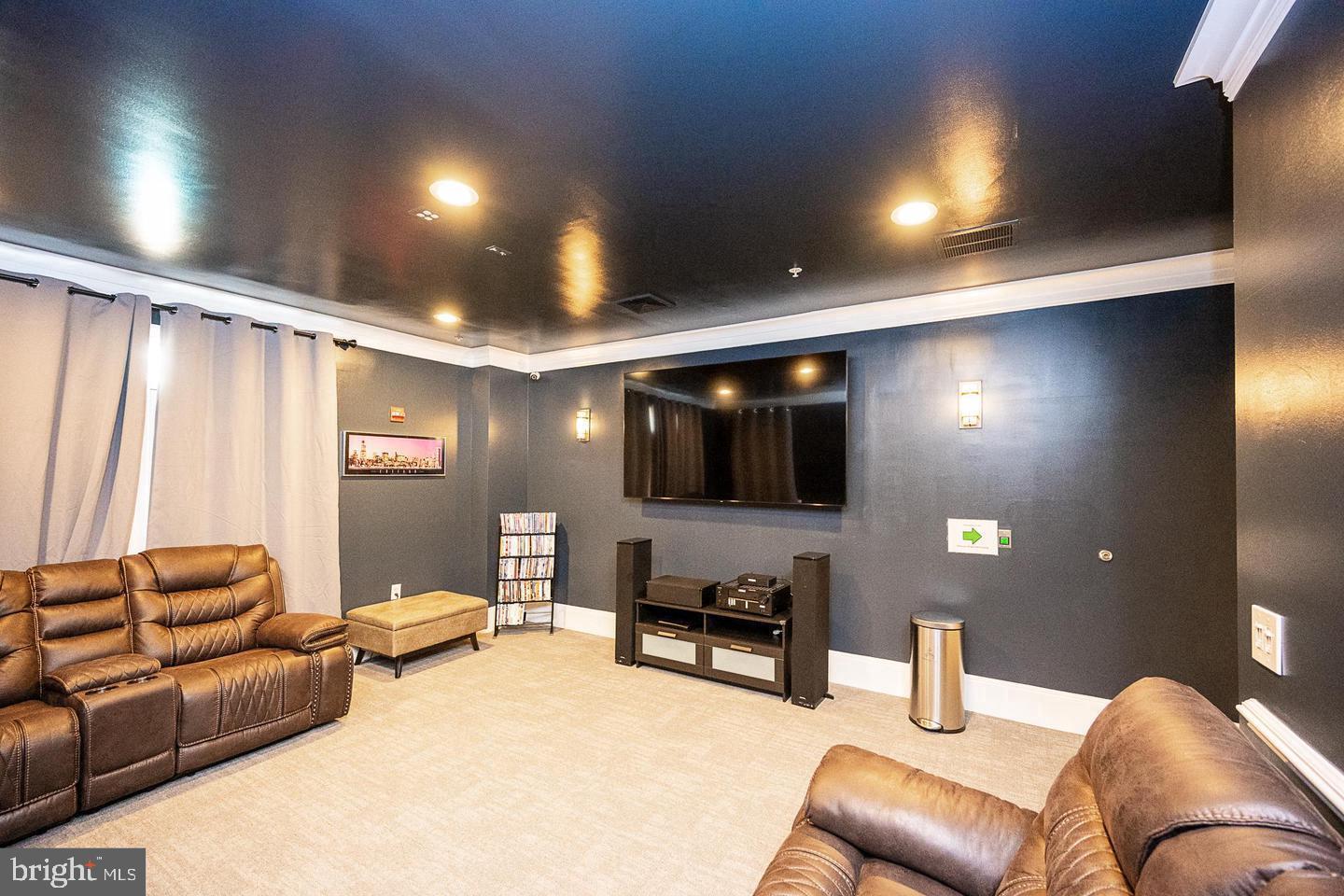 GROVE AT ARLINGTON - Residential Lease