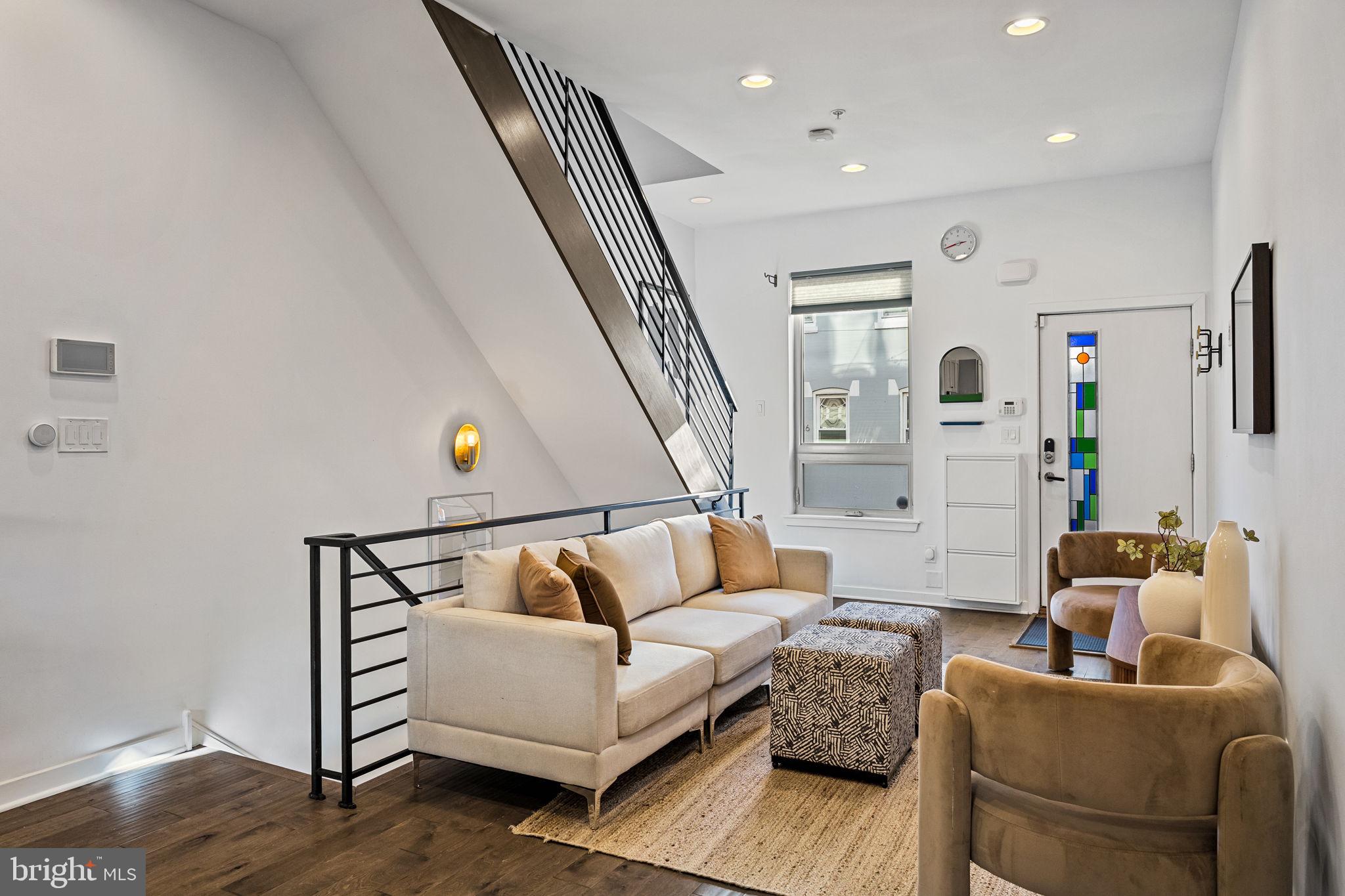 POINT BREEZE - Residential