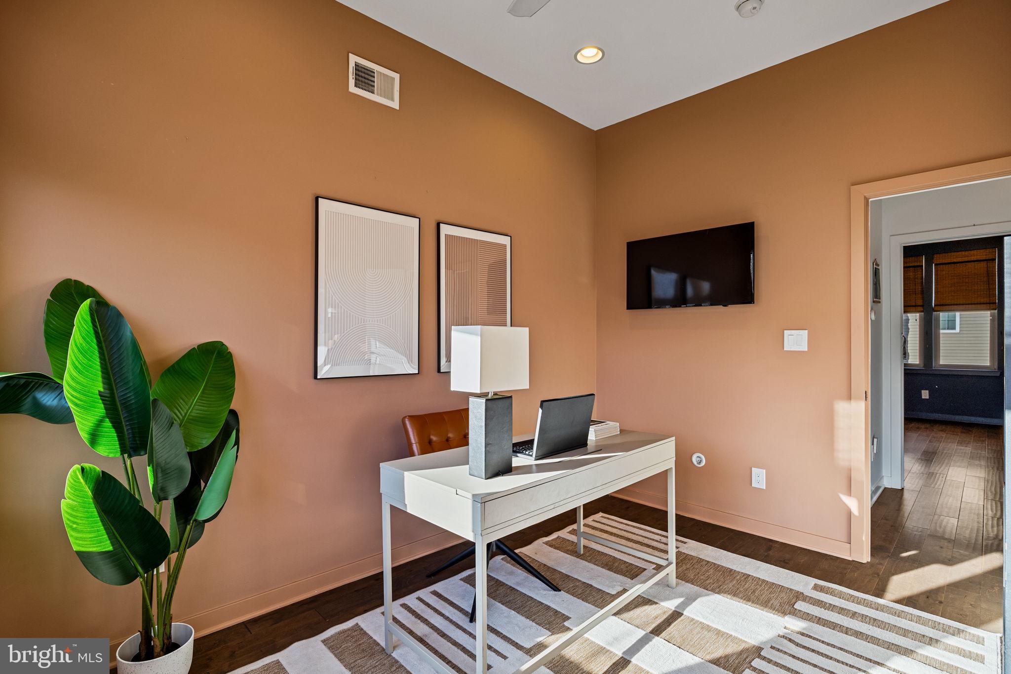 POINT BREEZE - Residential