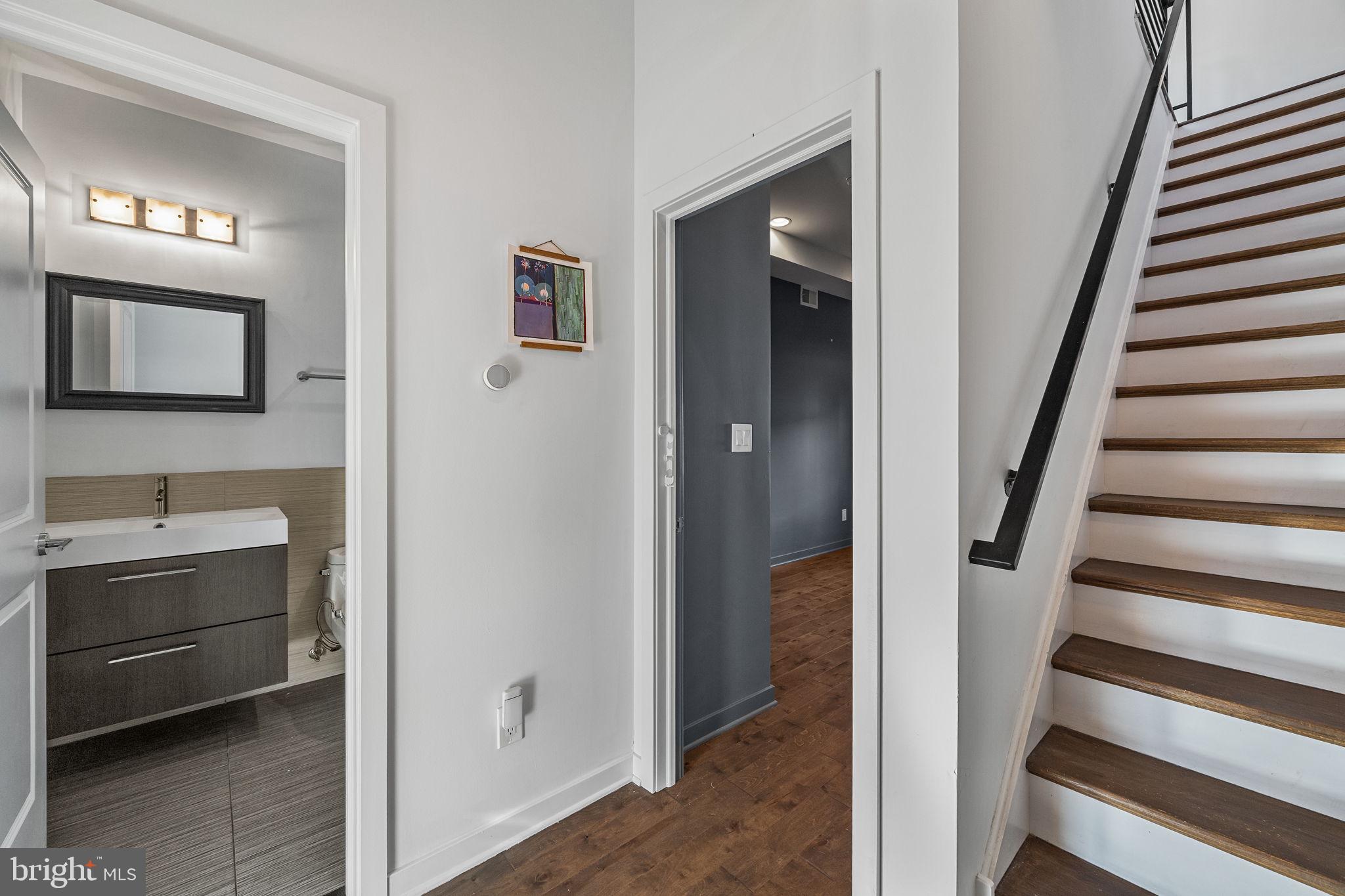 POINT BREEZE - Residential