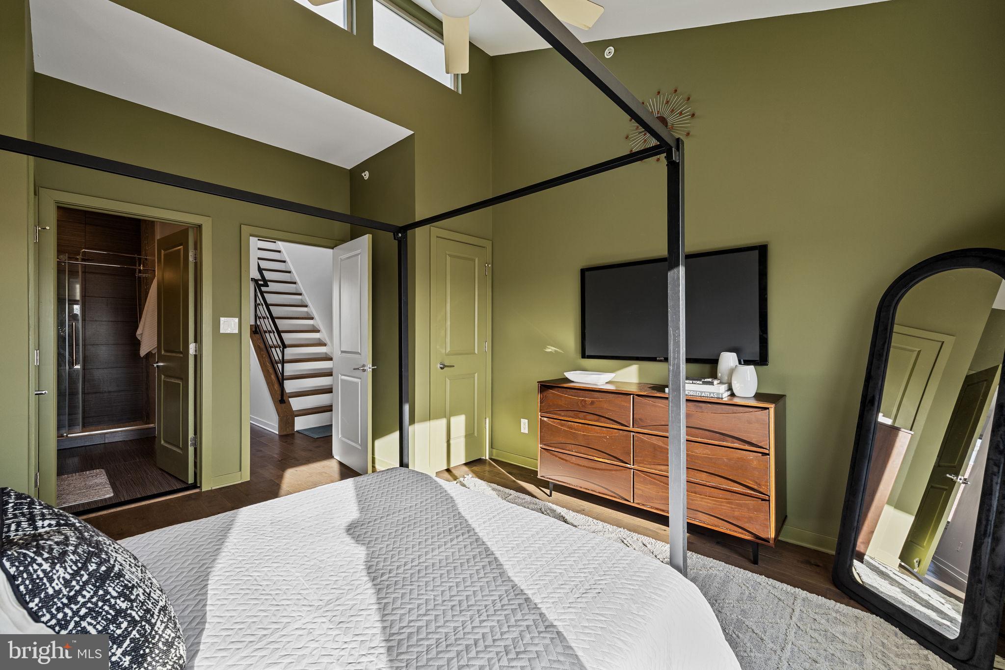 POINT BREEZE - Residential